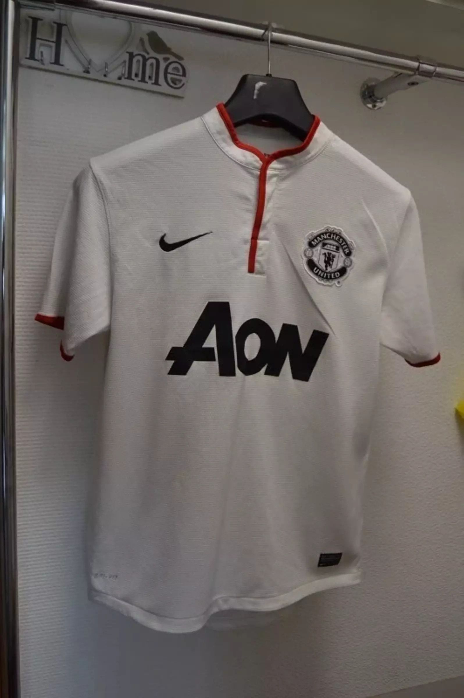 Nike Nike Manchester United Soccer Jersey M Size White Chevrolet Size US M / EU 48-50 / 2 - 1 Thumbnail