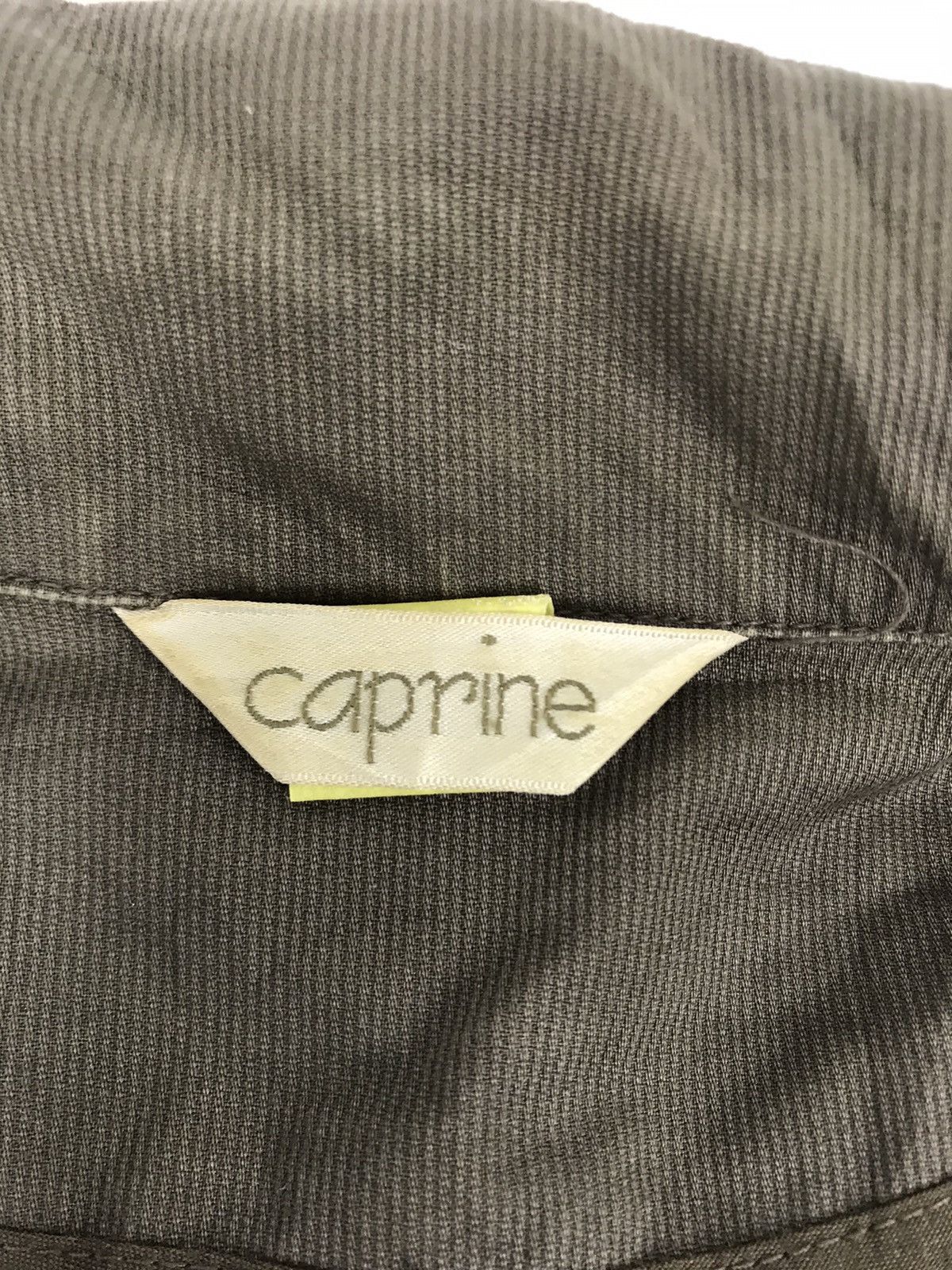 Japanese Brand Caprine Light Jacket Style Button Style Many Pockets Size S / US 4 / IT 40 - 5 Thumbnail