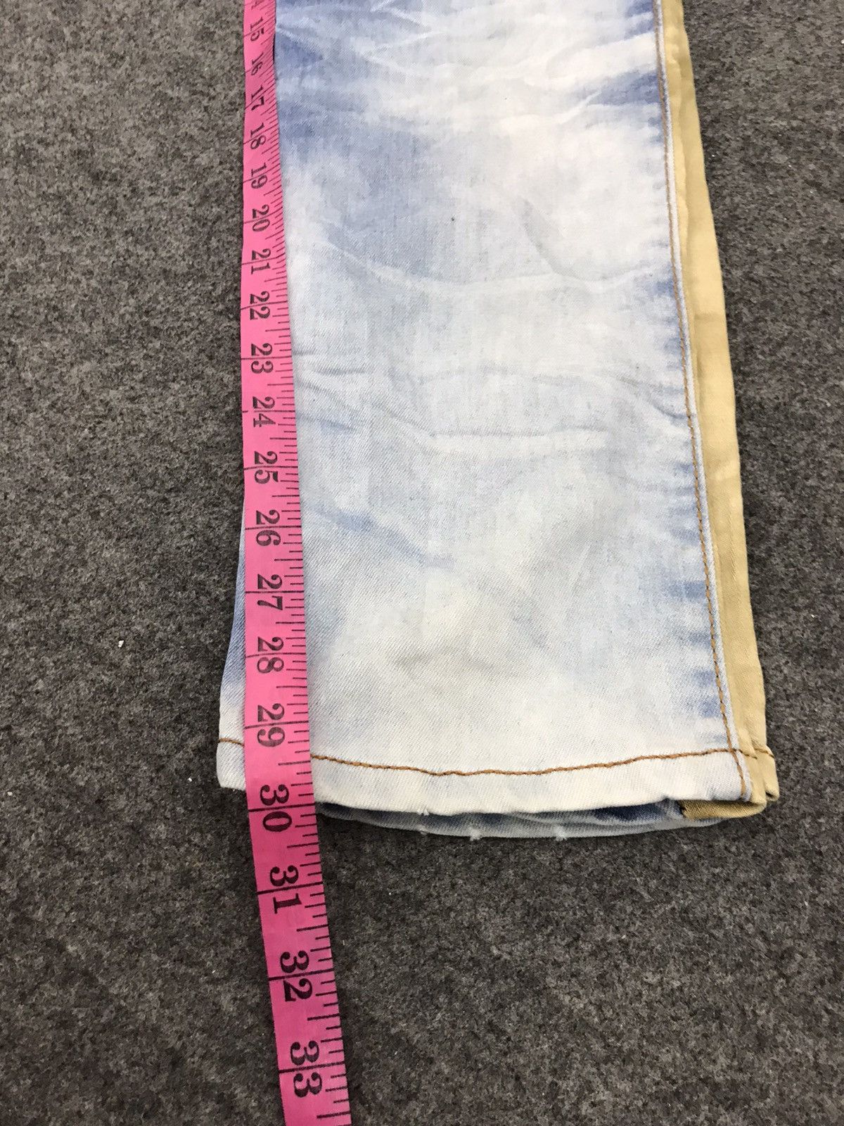 Japanese Brand Vintage Distressed Two Tone Custom Patchwork Acid Wash Size US 31 - 7 Thumbnail
