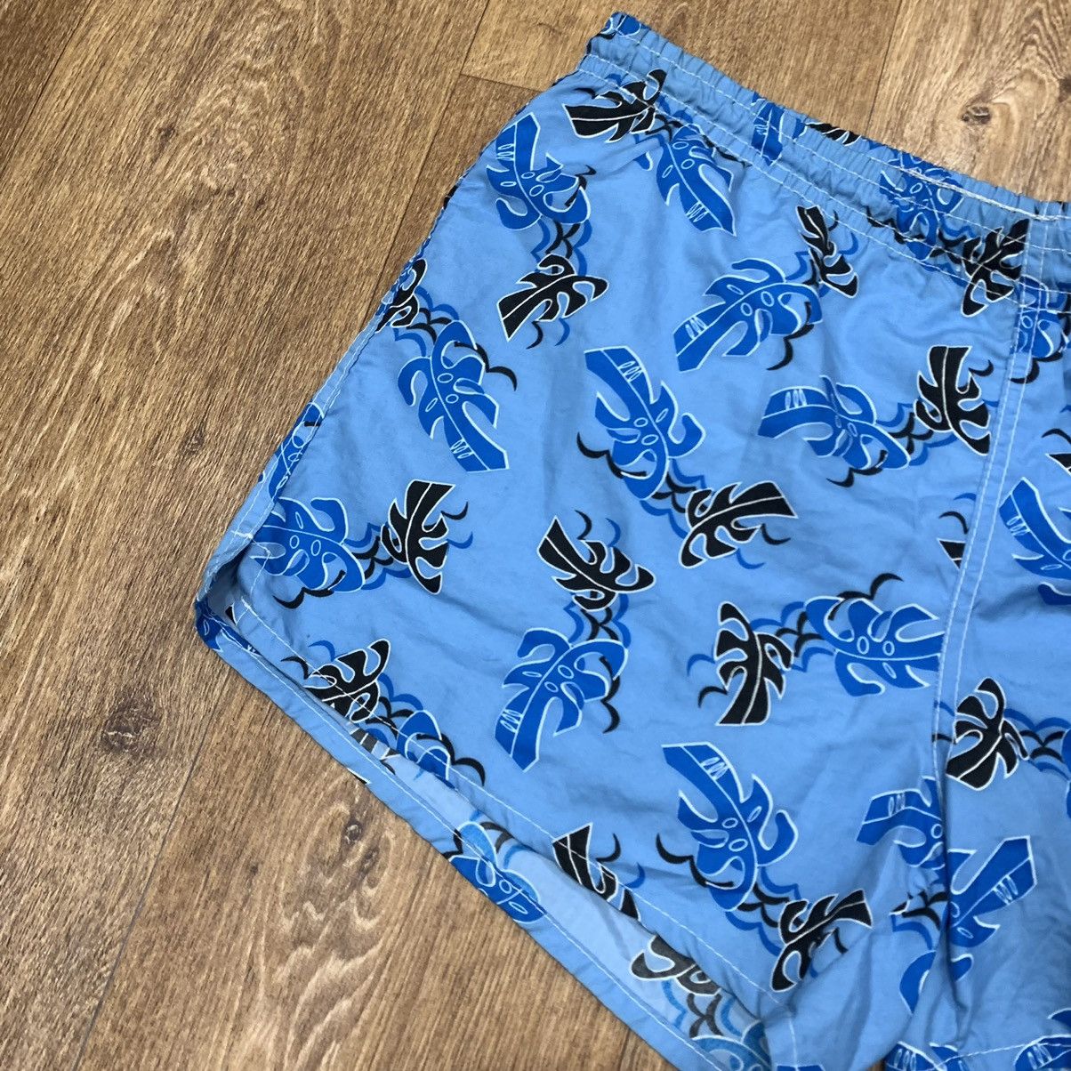 Vintage Vintage 90s All Over Print Shorts Tropical Streetwear 32 Size US 32 / EU 48 - 2 Thumbnail