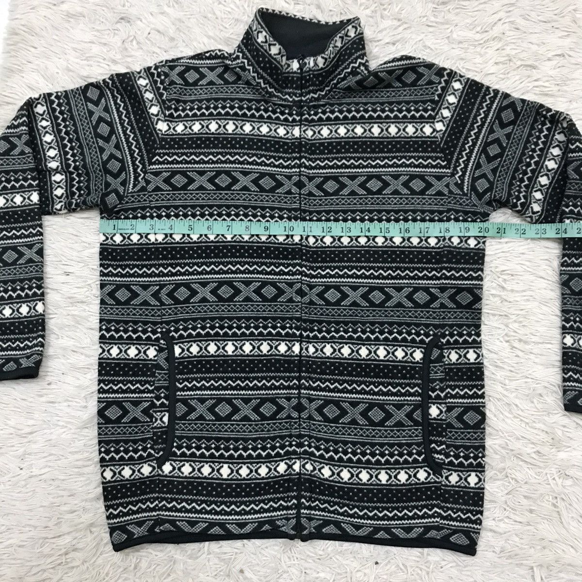 Japanese Brand Uniqlo fleece sweater Size US M / EU 48-50 / 2 - 10 Thumbnail