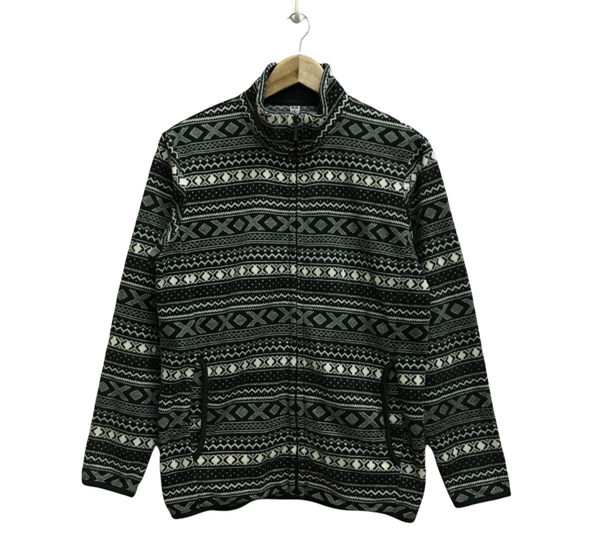 Japanese Brand Uniqlo fleece sweater Size US M / EU 48-50 / 2 - 1 Thumbnail