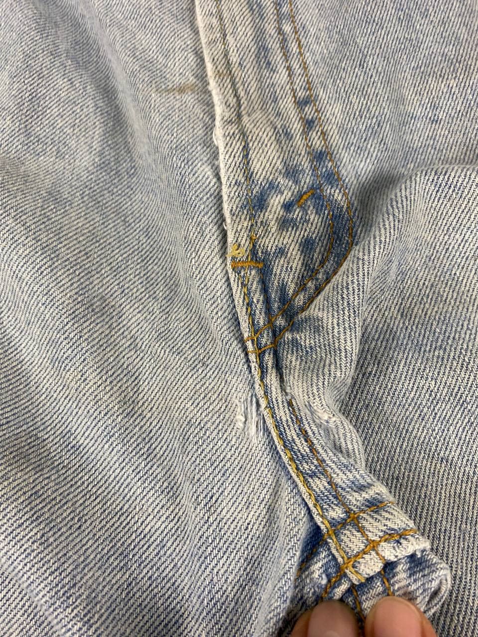 Levi's vintage levis 505 regular fit lightwash denim Size US 36 / EU 52 - 12 Thumbnail