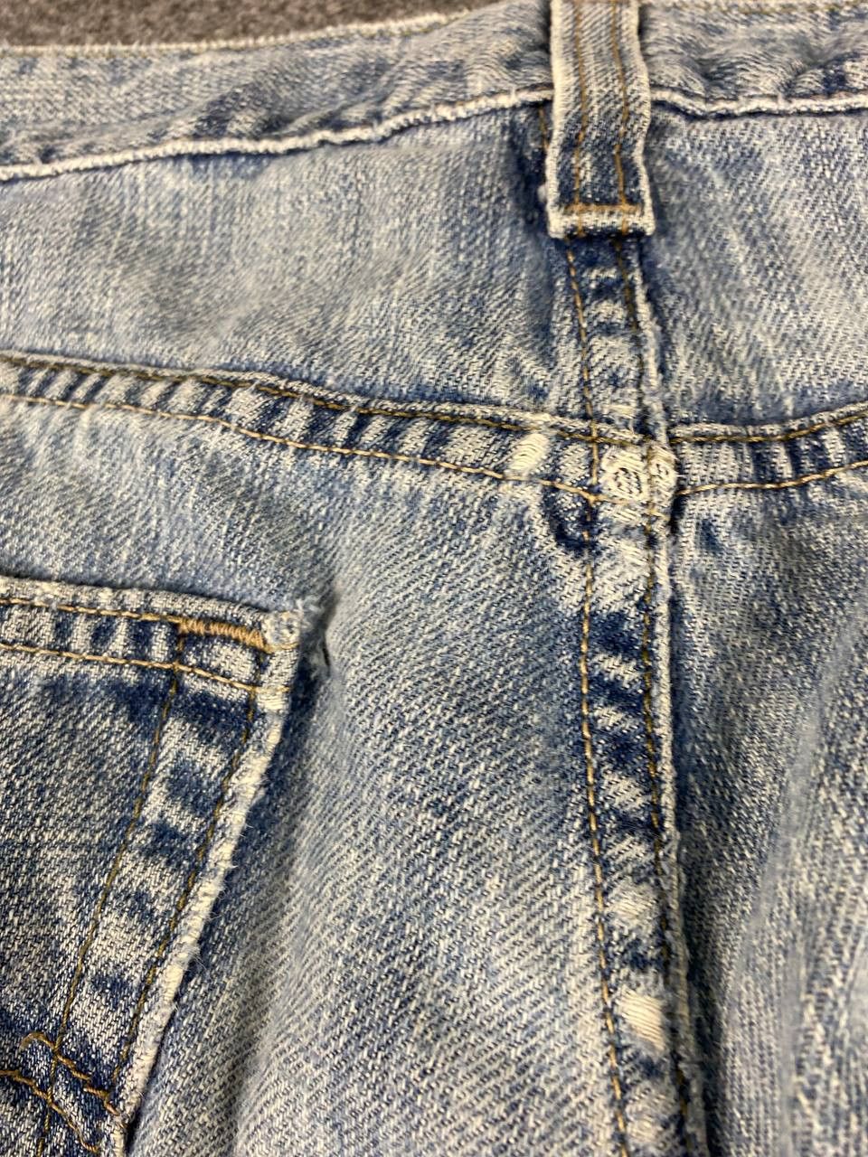 Levi's vintage levis 514 slim straight lightwash denim Size US 33 - 6 Thumbnail