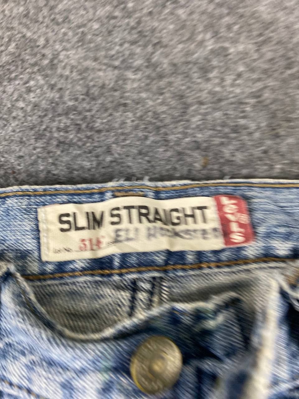 Levi's vintage levis 514 slim straight lightwash denim Size US 33 - 13 Thumbnail