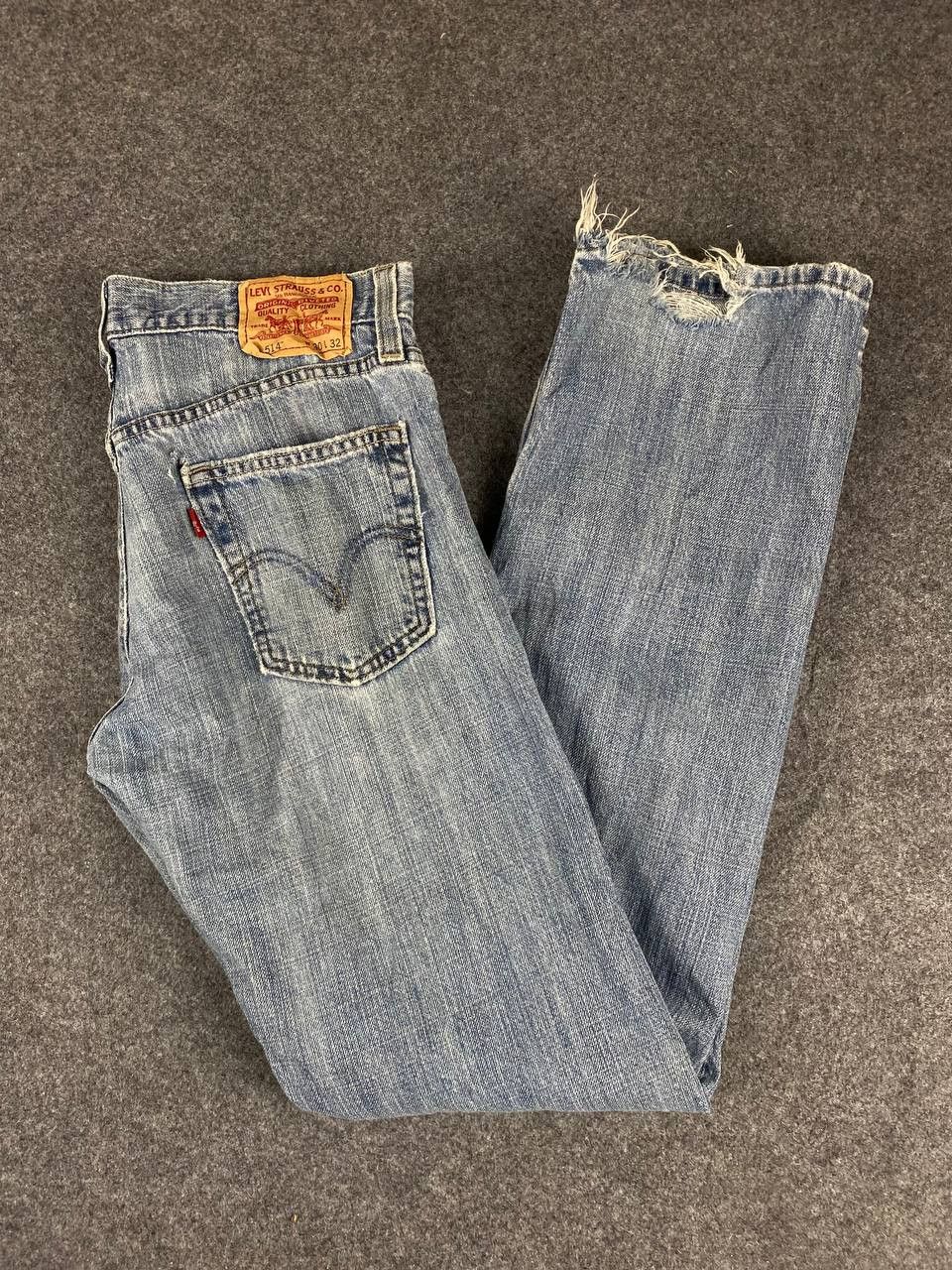 Levi's vintage levis 514 slim straight lightwash denim Size US 33 - 2 Thumbnail