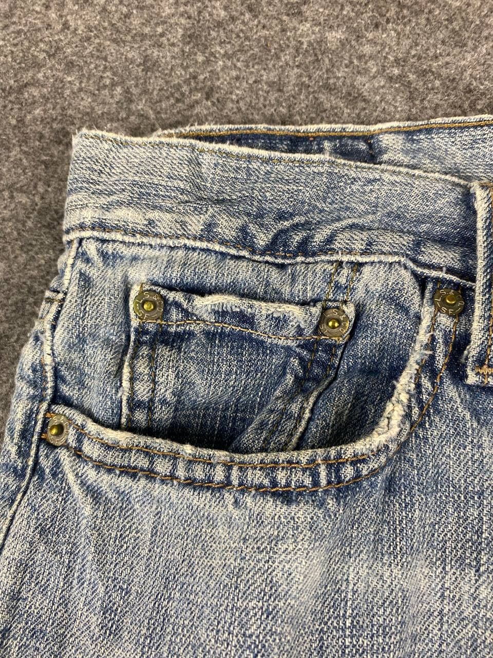 Levi's vintage levis 514 slim straight lightwash denim Size US 33 - 11 Thumbnail