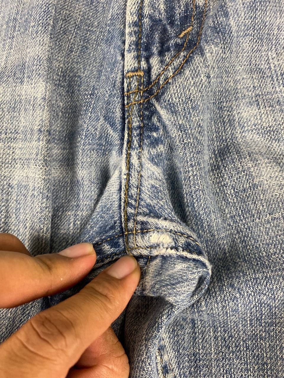 Levi's vintage levis 514 slim straight lightwash denim Size US 33 - 10 Thumbnail