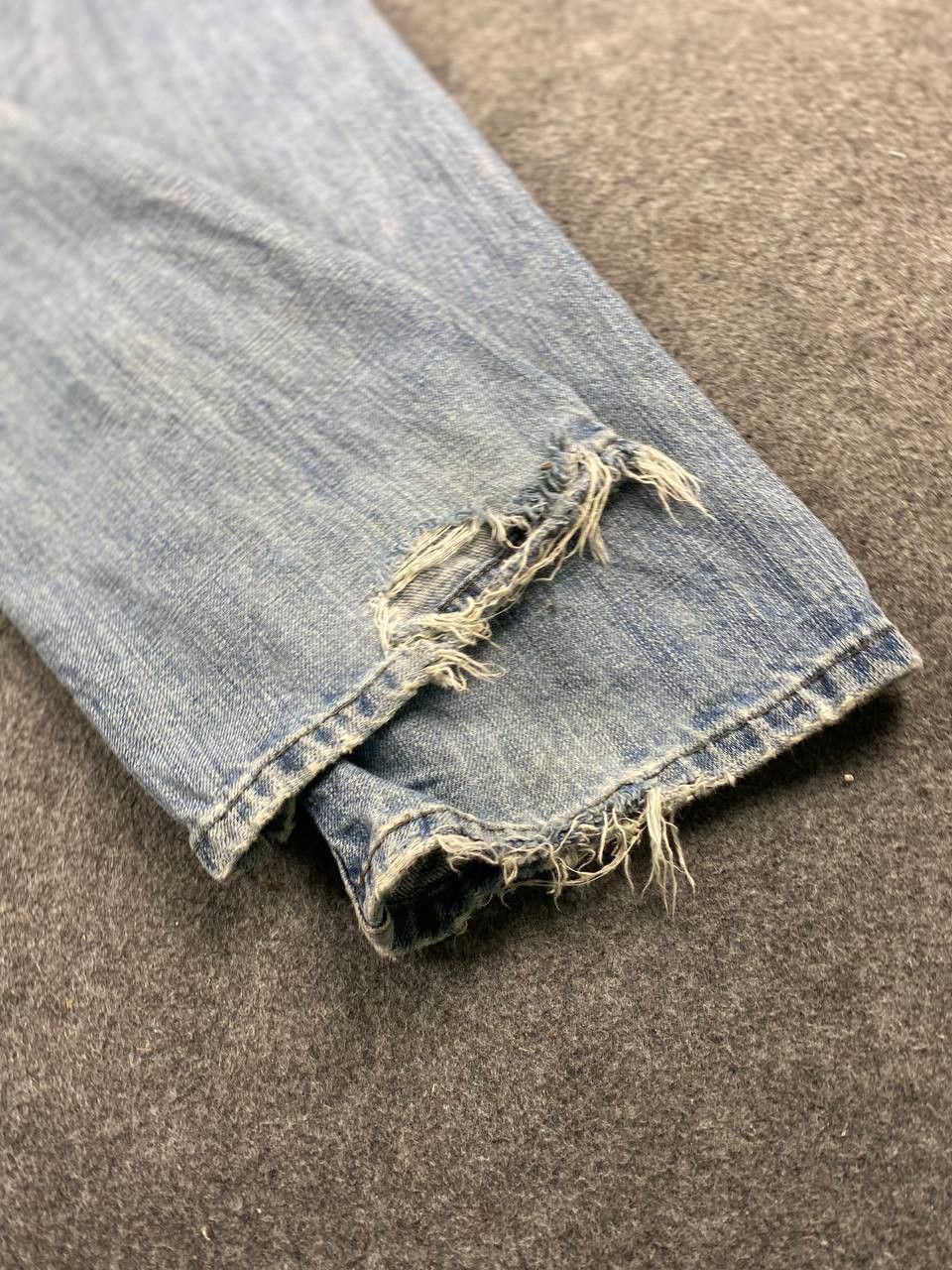 Levi's vintage levis 514 slim straight lightwash denim Size US 33 - 7 Thumbnail