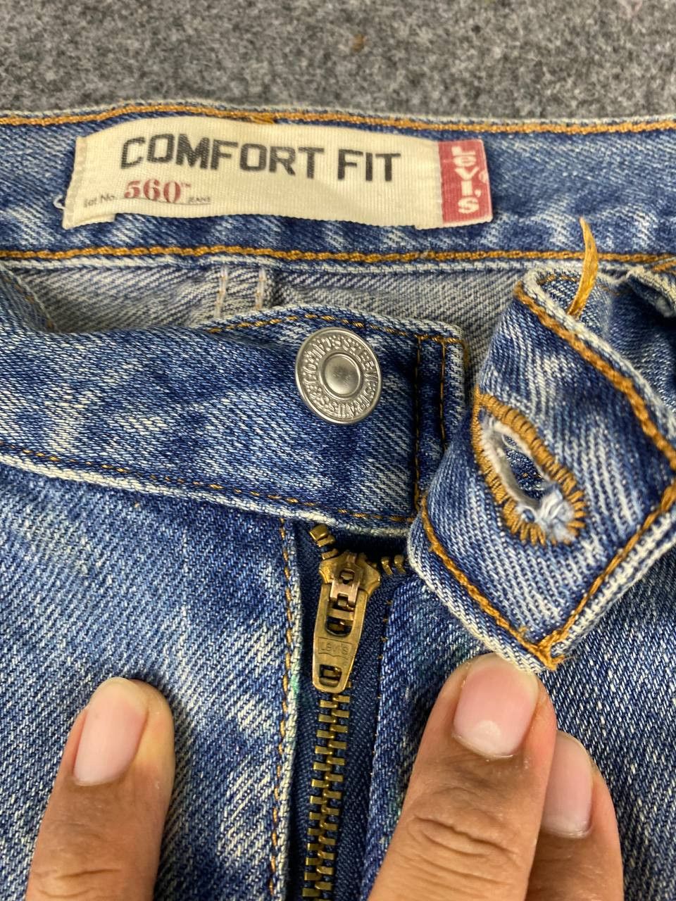 Levi's vintage levis 560 comfort fit denim Size US 36 / EU 52 - 15 Thumbnail