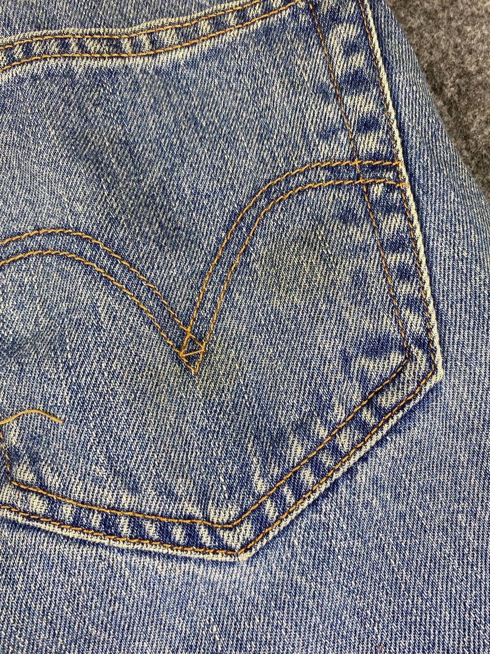 Levi's vintage levis 560 comfort fit denim Size US 36 / EU 52 - 6 Thumbnail
