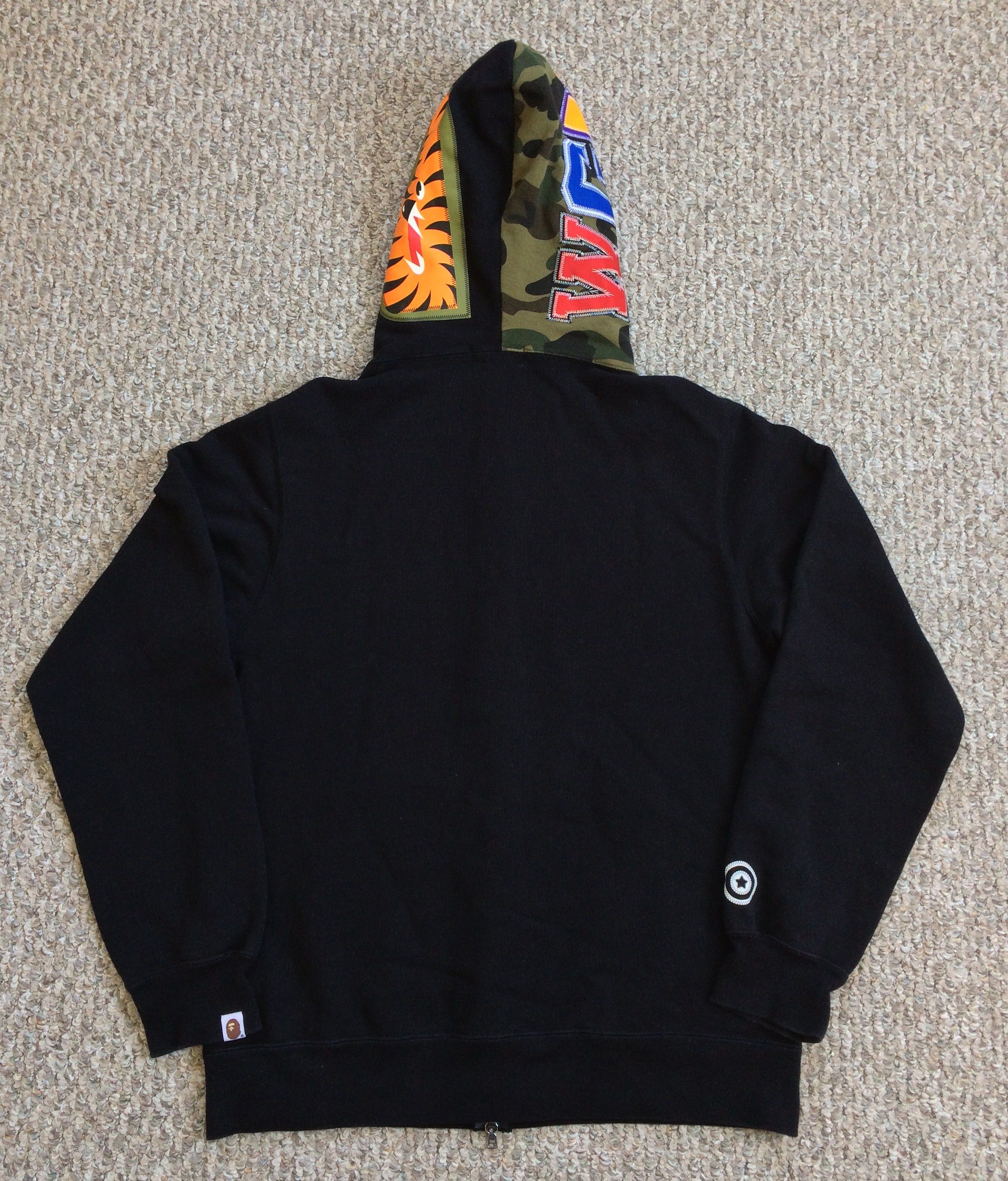 Bape 1st Camo Shark Applique Full Zip Hoodie Size US XL / EU 56 / 4 - 2 Thumbnail