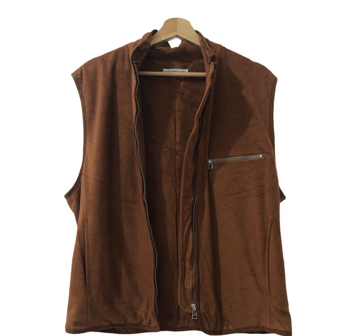 Issey Miyake 🔥Issey Miyake Velvet Vest Design Fashion NWT Size US M / EU 48-50 / 2 - 4 Thumbnail
