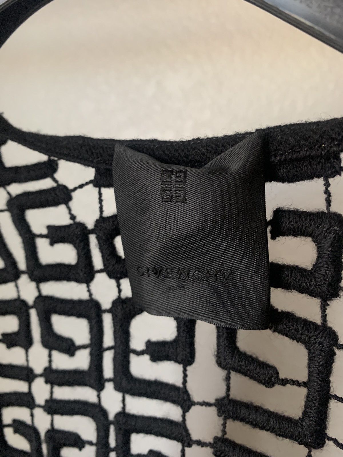 Givenchy $2500 Givenchy lLogo Wool Knit Cardigan Size US S / EU 44-46 / 1 - 5 Thumbnail