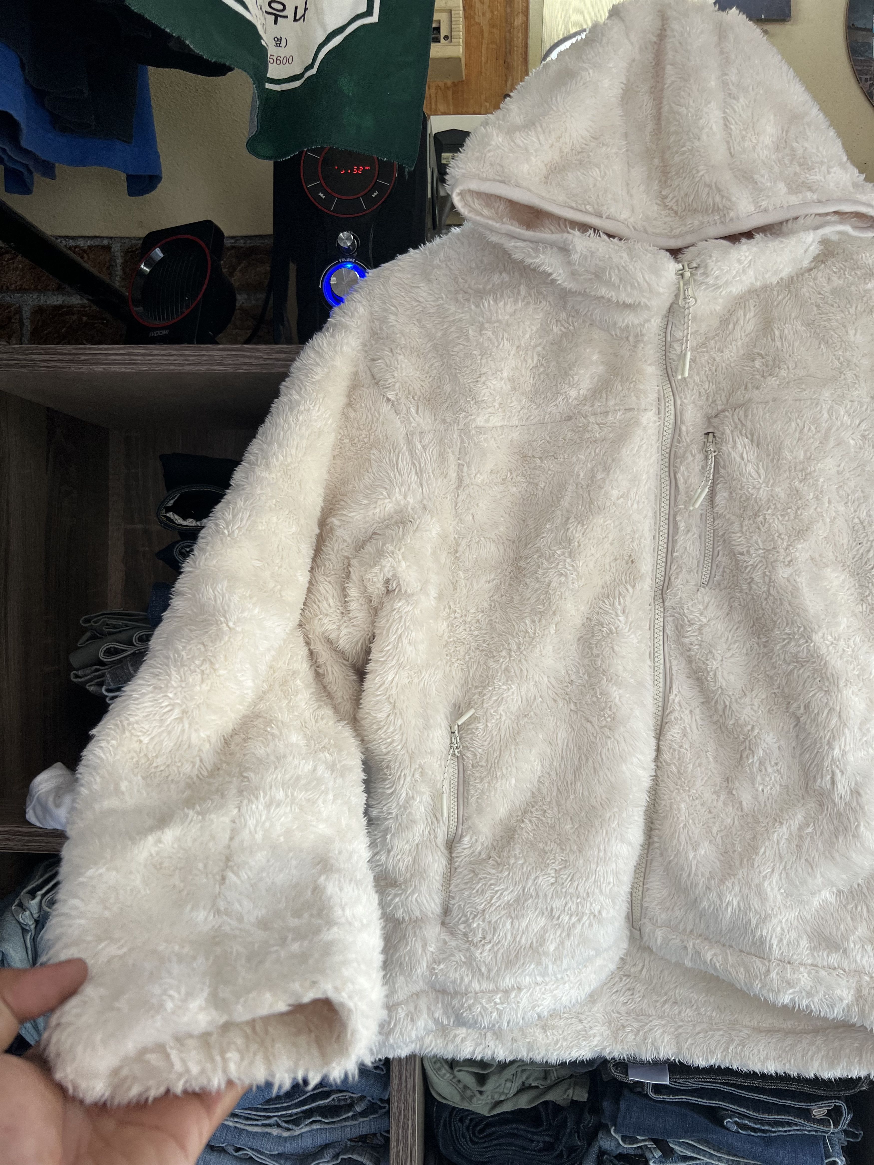 Uniqlo 🔥Uniqlo Deep Pile Hoodie Jackets Size S / US 4 / IT 40 - 8 Thumbnail