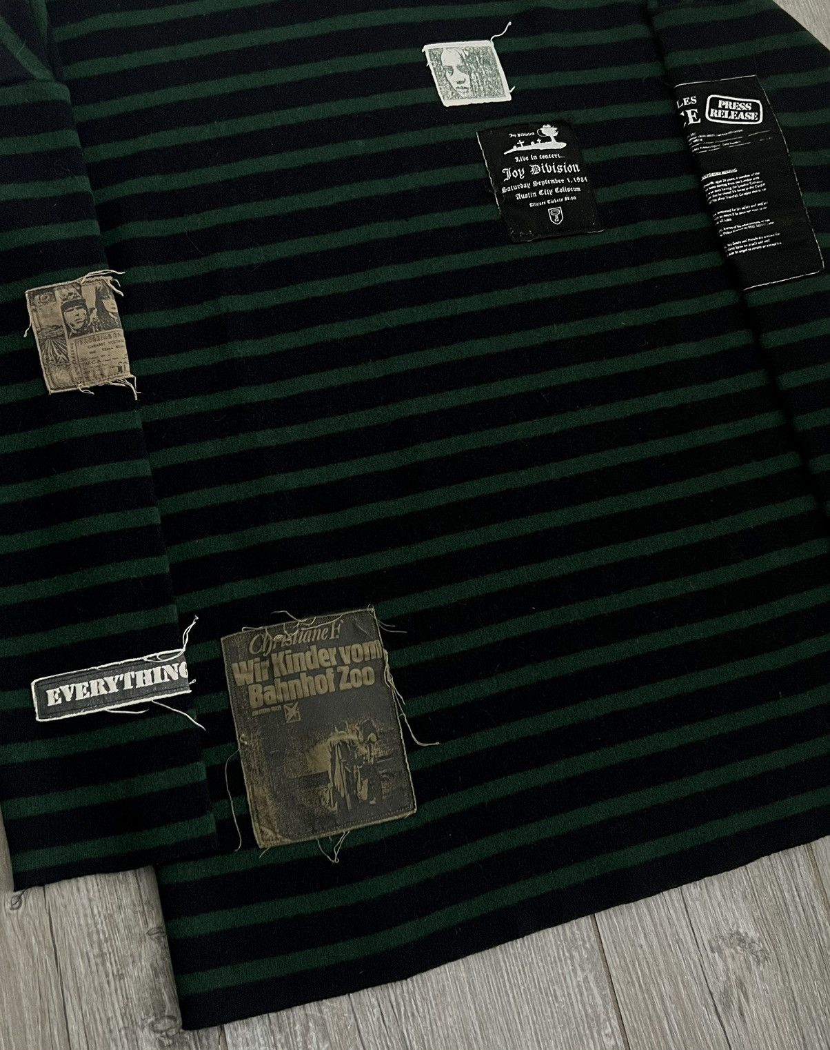 Raf Simons AW2001-2002 Raf Simons Riot Riot Riot Green Patch Turtleneck Size US L / EU 52-54 / 3 - 4 Thumbnail