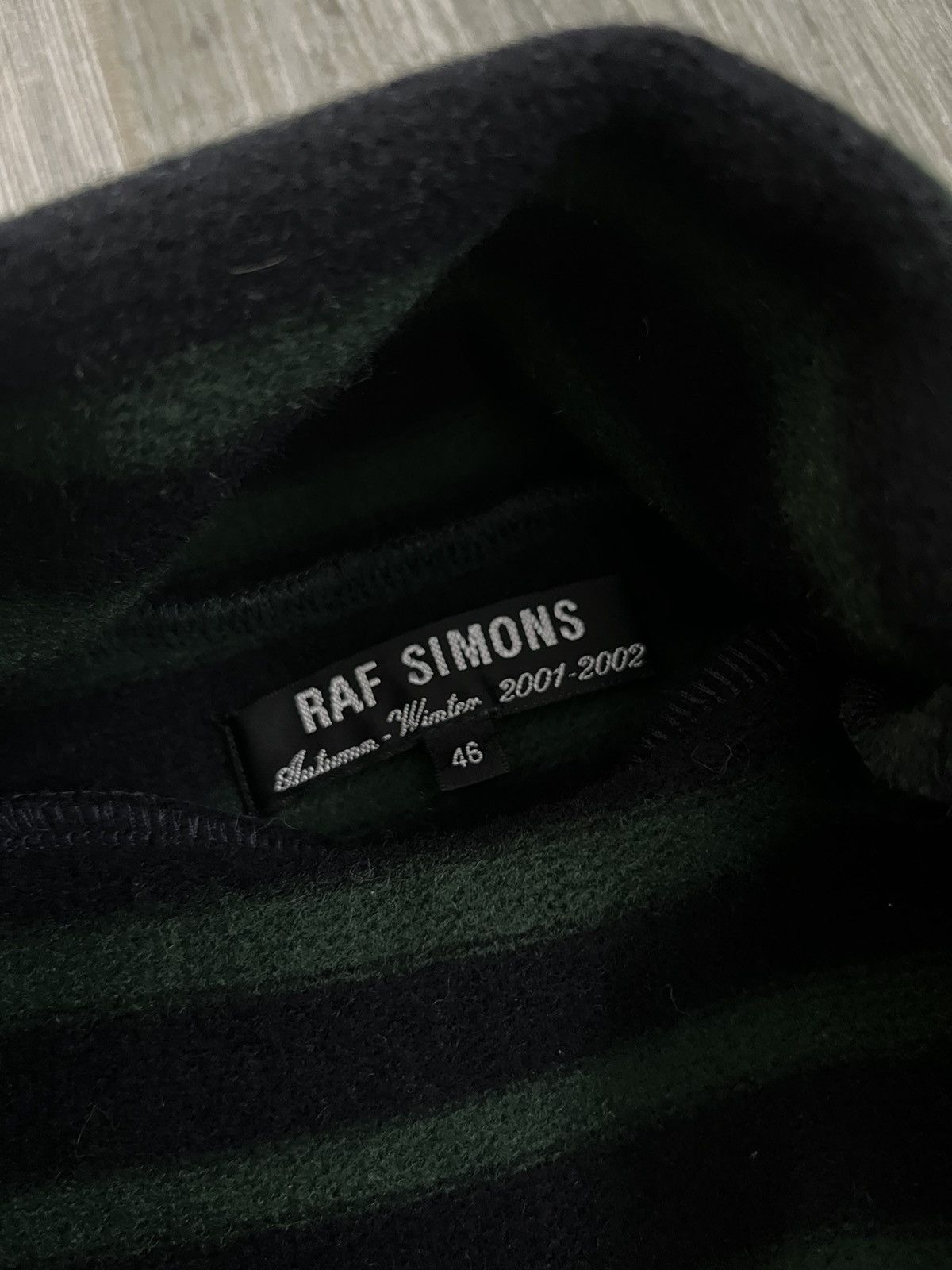 Raf Simons AW2001-2002 Raf Simons Riot Riot Riot Green Patch Turtleneck Size US L / EU 52-54 / 3 - 9 Thumbnail