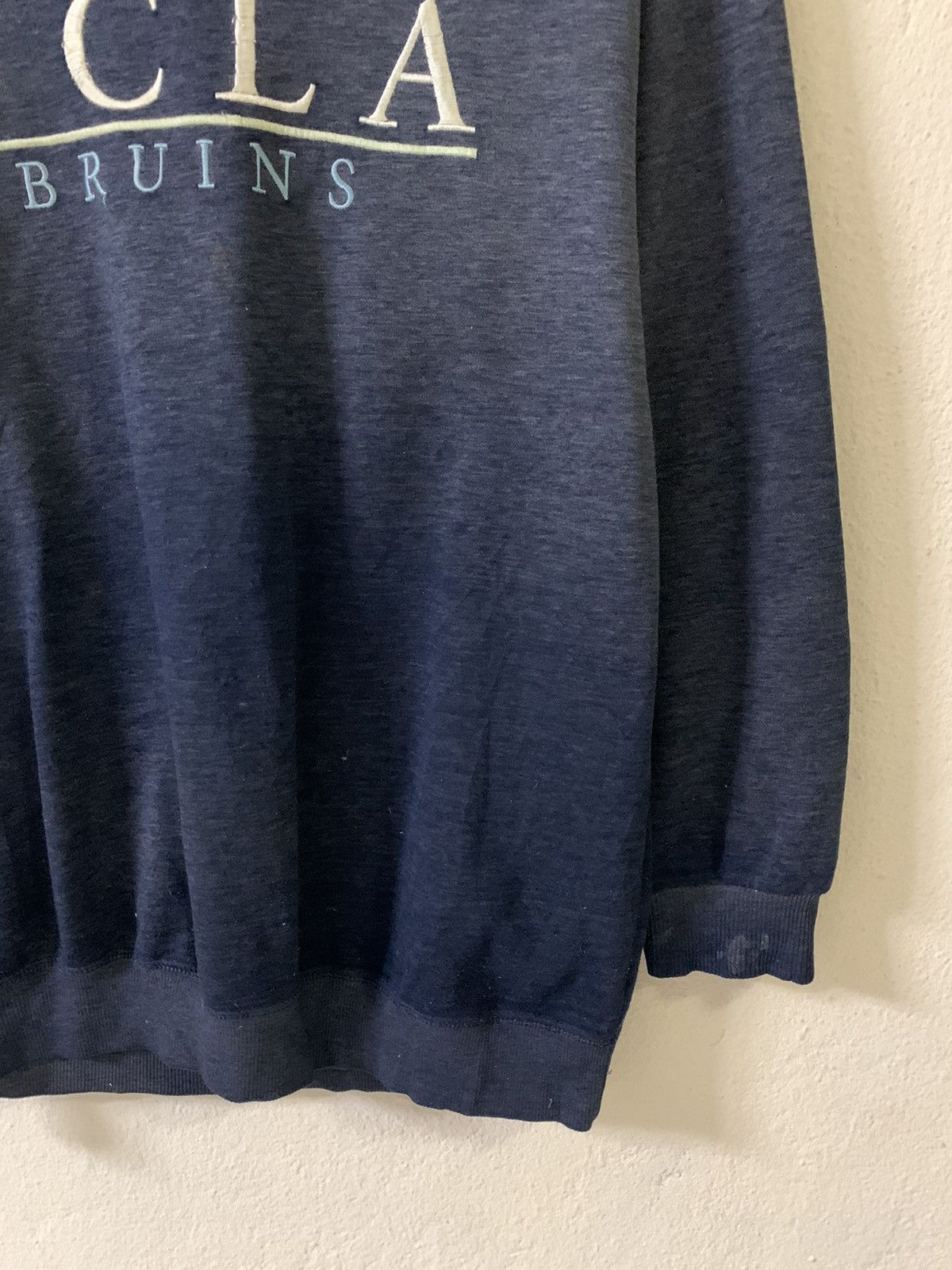Other Vintage UCLA Bruins Sweatshirt Size US M / EU 48-50 / 2 - 2 Thumbnail