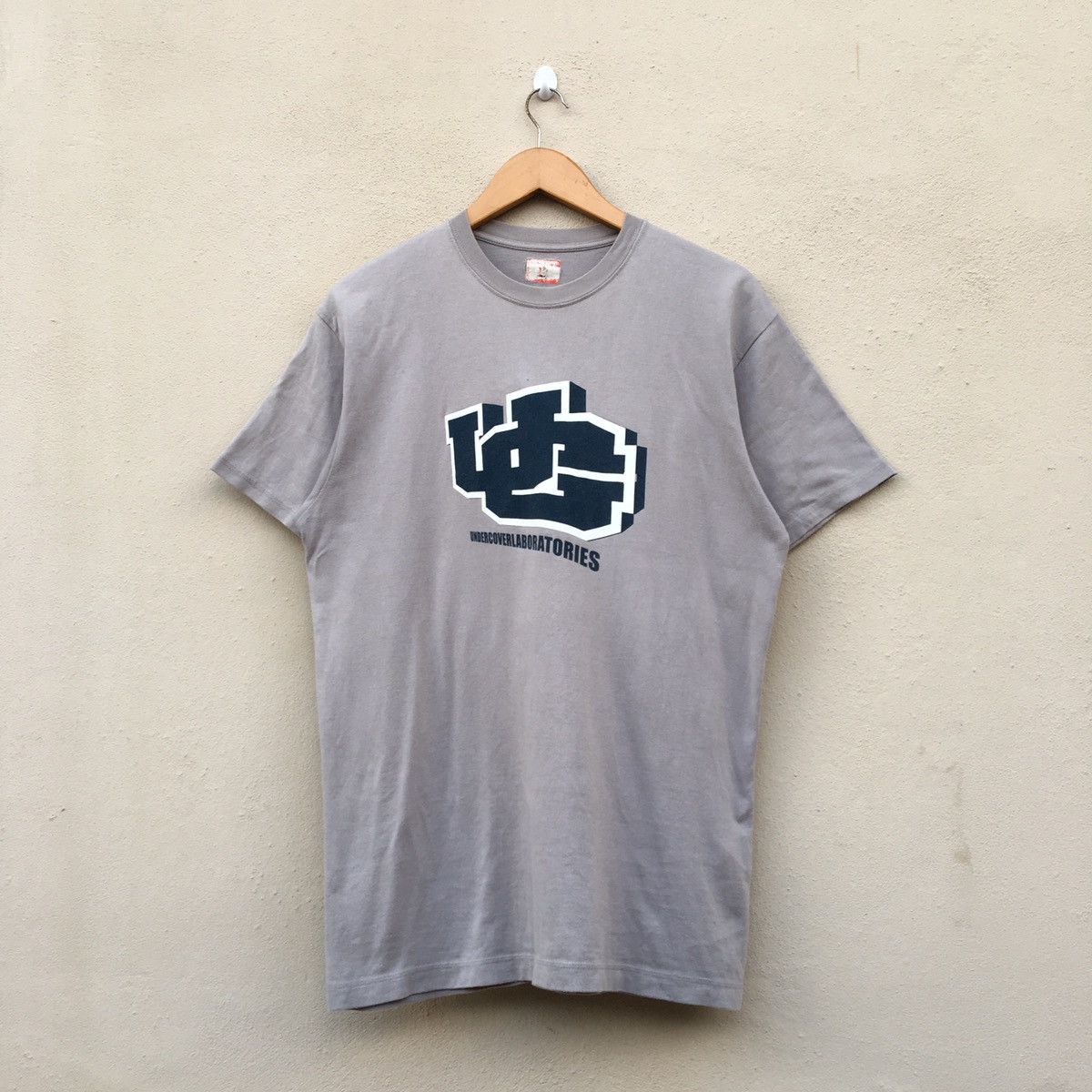 Undercover UNDERCOVER LABORATORIES BIG LOGO T-SHIRT Size US M / EU 48-50 / 2 - 1 Thumbnail