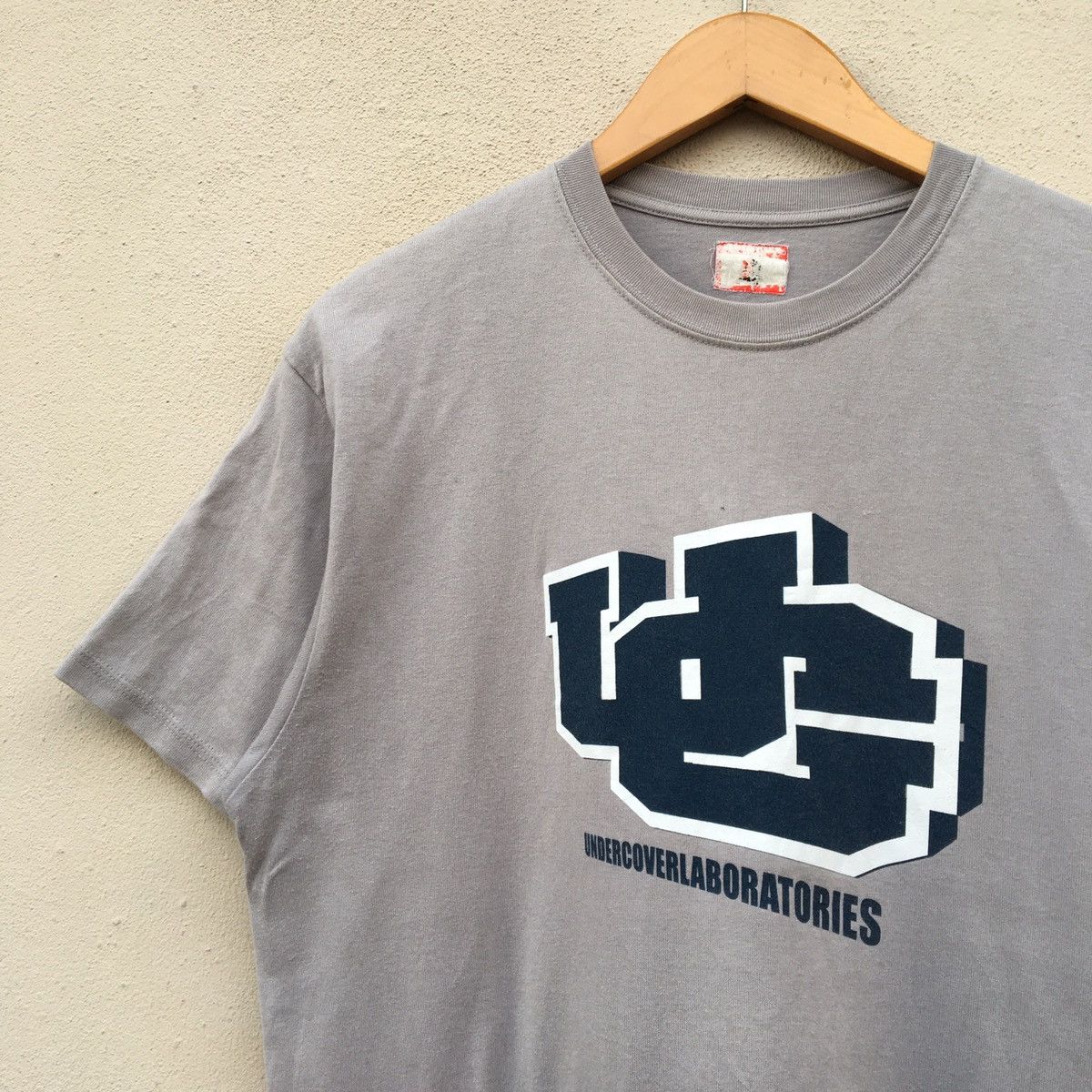 Undercover UNDERCOVER LABORATORIES BIG LOGO T-SHIRT Size US M / EU 48-50 / 2 - 4 Thumbnail