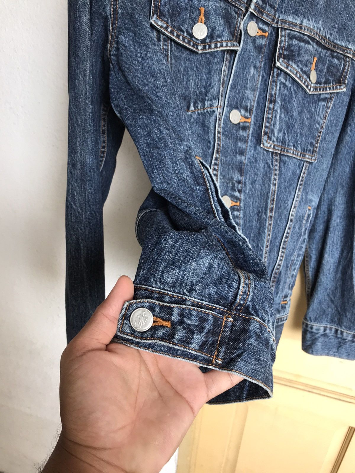 Japanese Brand Vintage J.W.Anderson x Uniqlo Denim Trucker Jacket Size US L / EU 52-54 / 3 - 14 Thumbnail