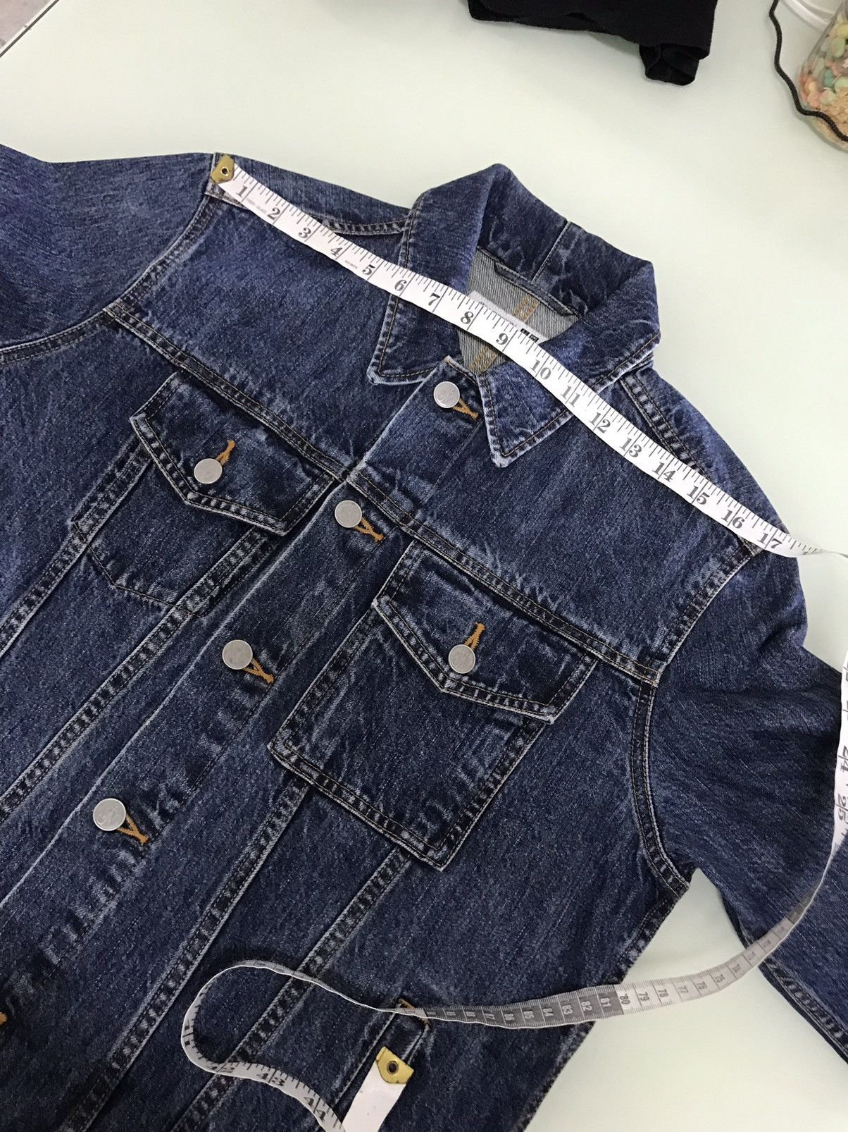 Japanese Brand Vintage J.W.Anderson x Uniqlo Denim Trucker Jacket Size US L / EU 52-54 / 3 - 19 Thumbnail