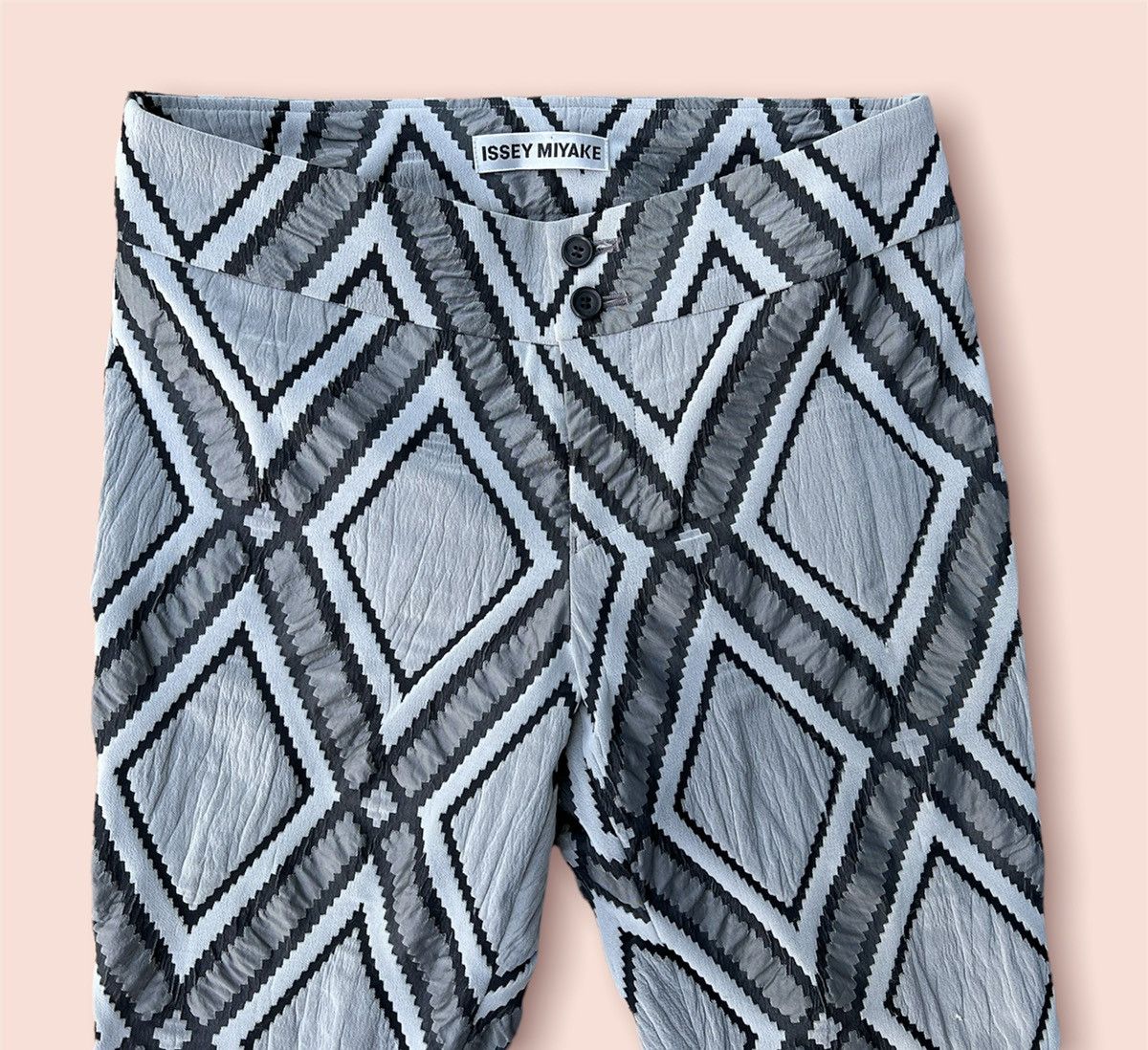 Issey Miyake × Japanese Brand × Vintage ISSEY MIYAKE VINTAGE GEOMETRICAL DIAMOND TROUSER Size 29" - 2 Thumbnail