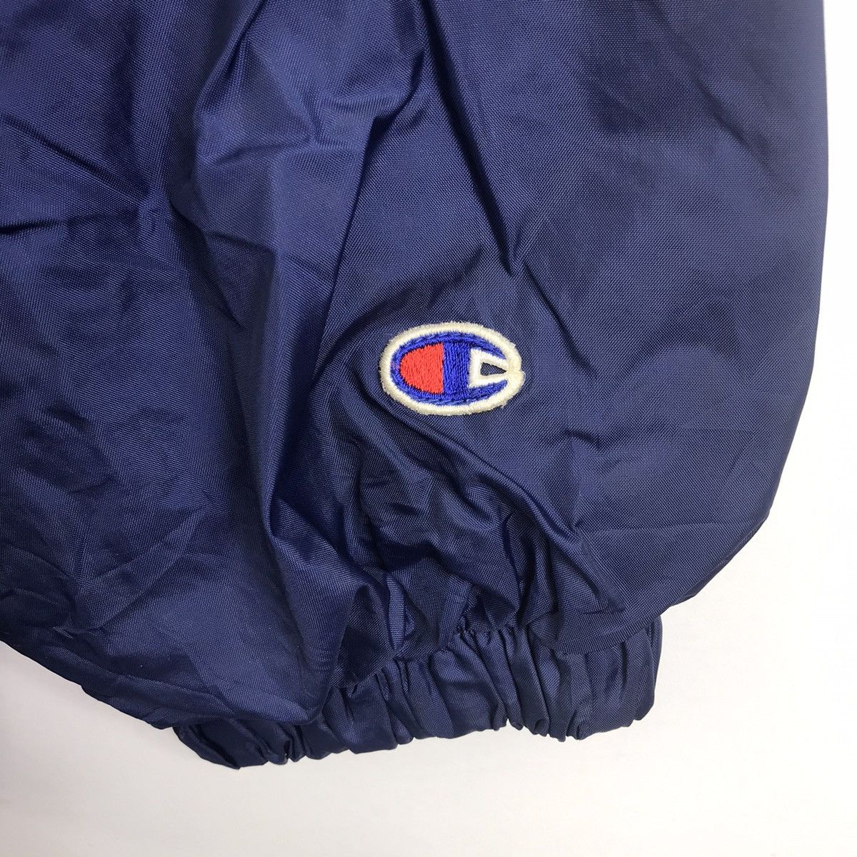 Champion Vintage CHAMPION SCRIPT USA Sportswear Windbreaker Jacket Size US L / EU 52-54 / 3 - 4 Thumbnail