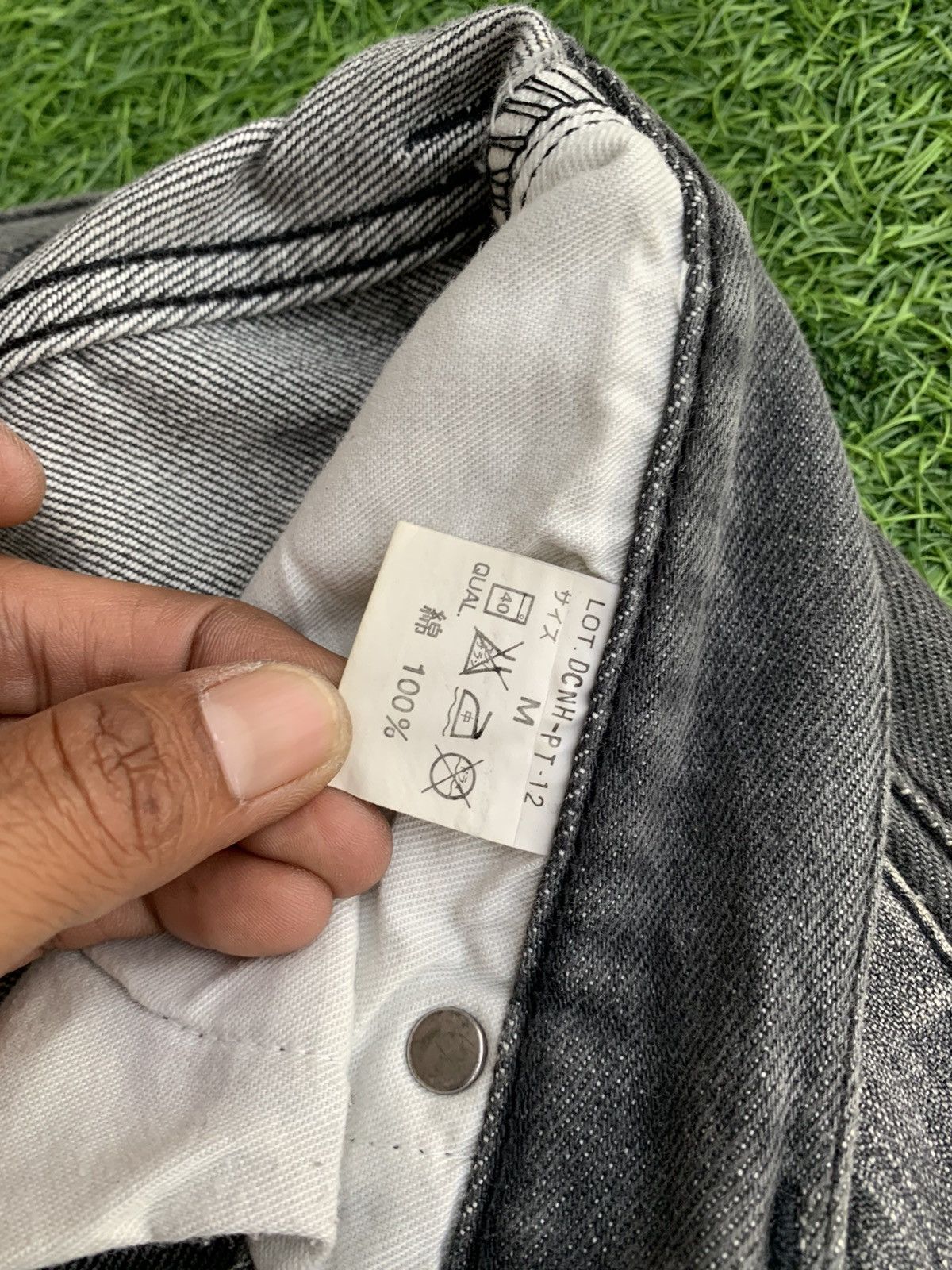 Neighborhood Vintage Neigborhood Fragment Narrow Patchwork Selvedge Size US 33 - 10 Thumbnail
