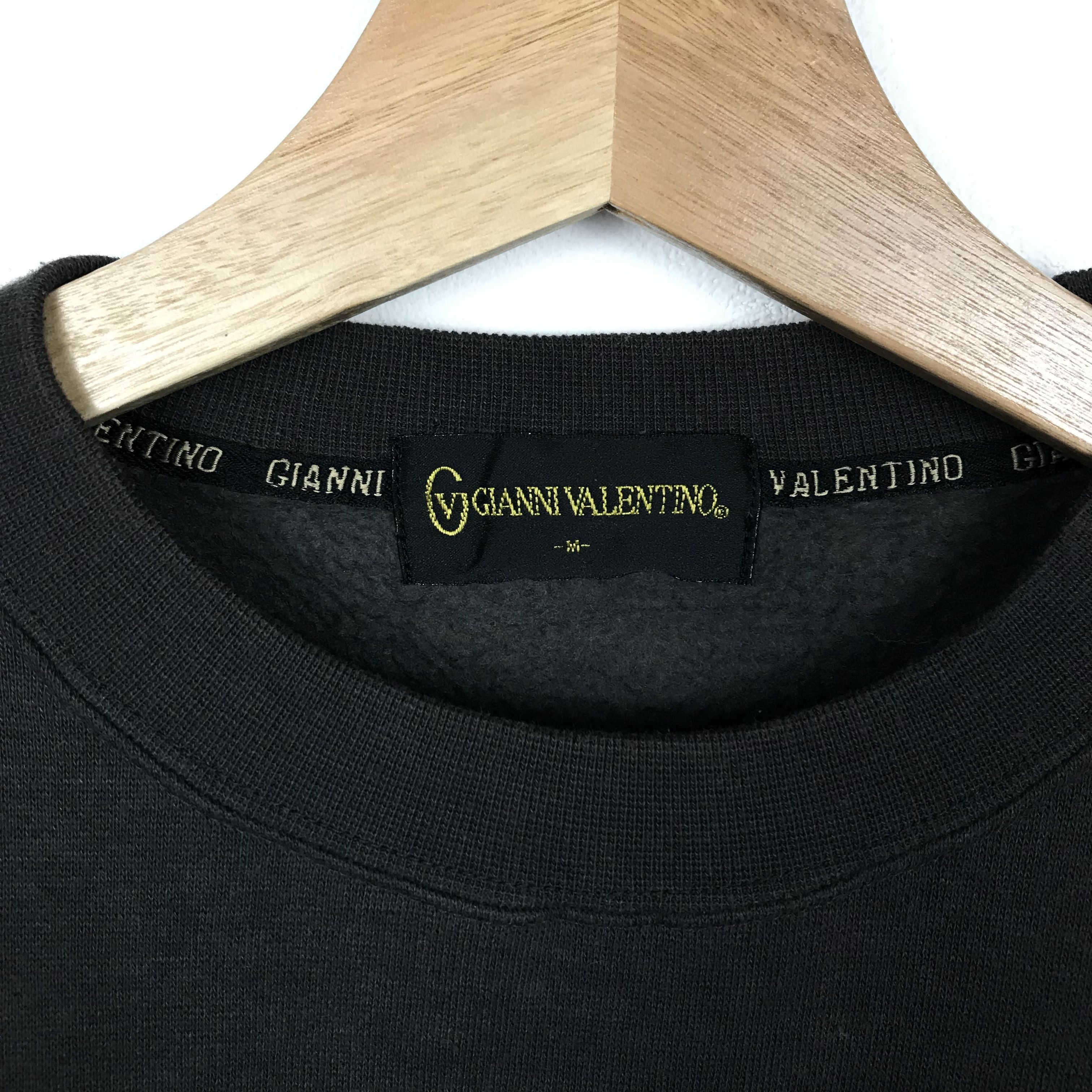 Gianni Valentino Vintage Gianni Valentino Embroidered Logo Sweatshirt Size US M / EU 48-50 / 2 - 4 Thumbnail
