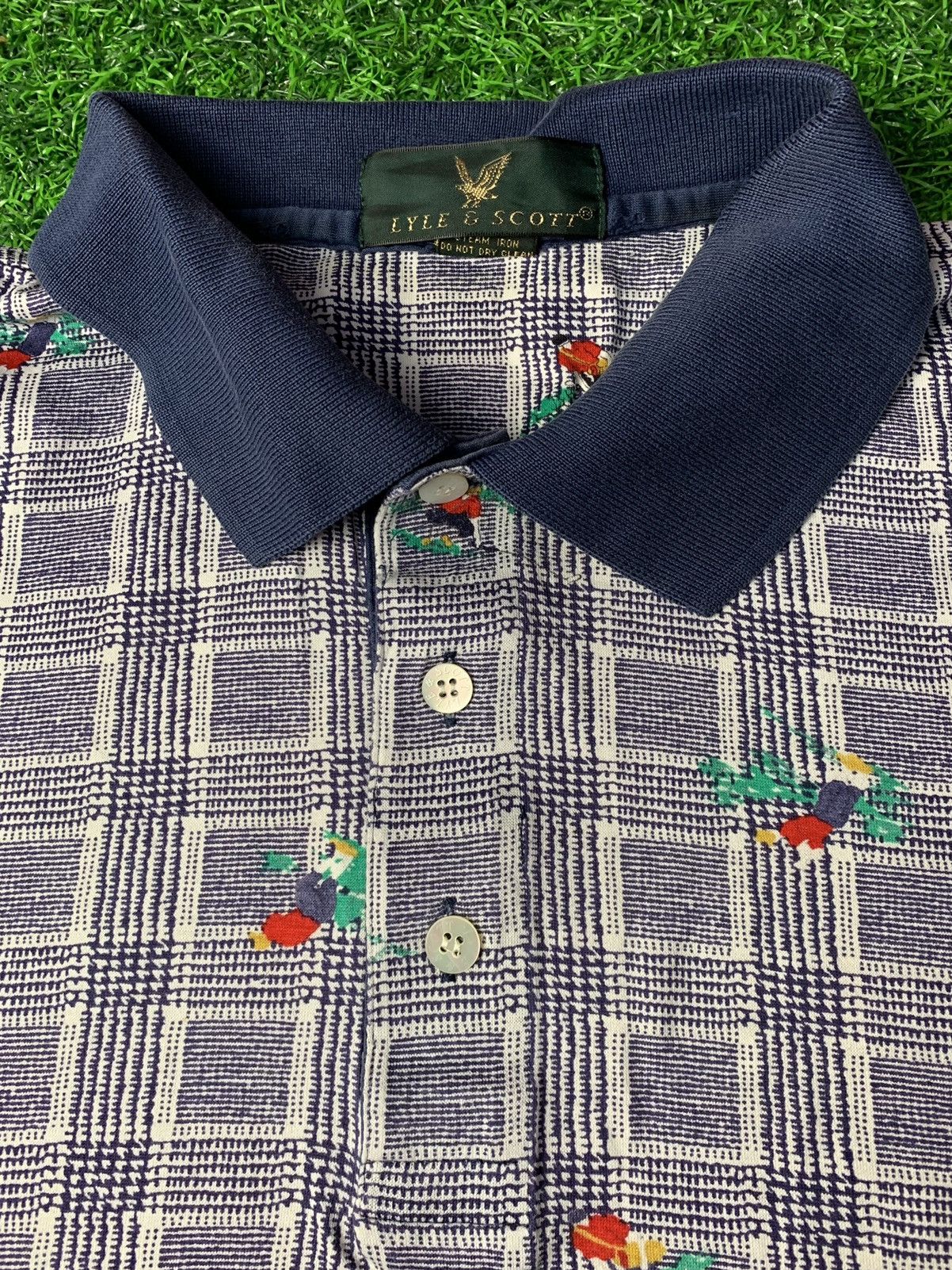 Lyle & Scott Vintage Lyle & Scott USA All Over Printed Ski Art Polo Size US L / EU 52-54 / 3 - 2 Thumbnail
