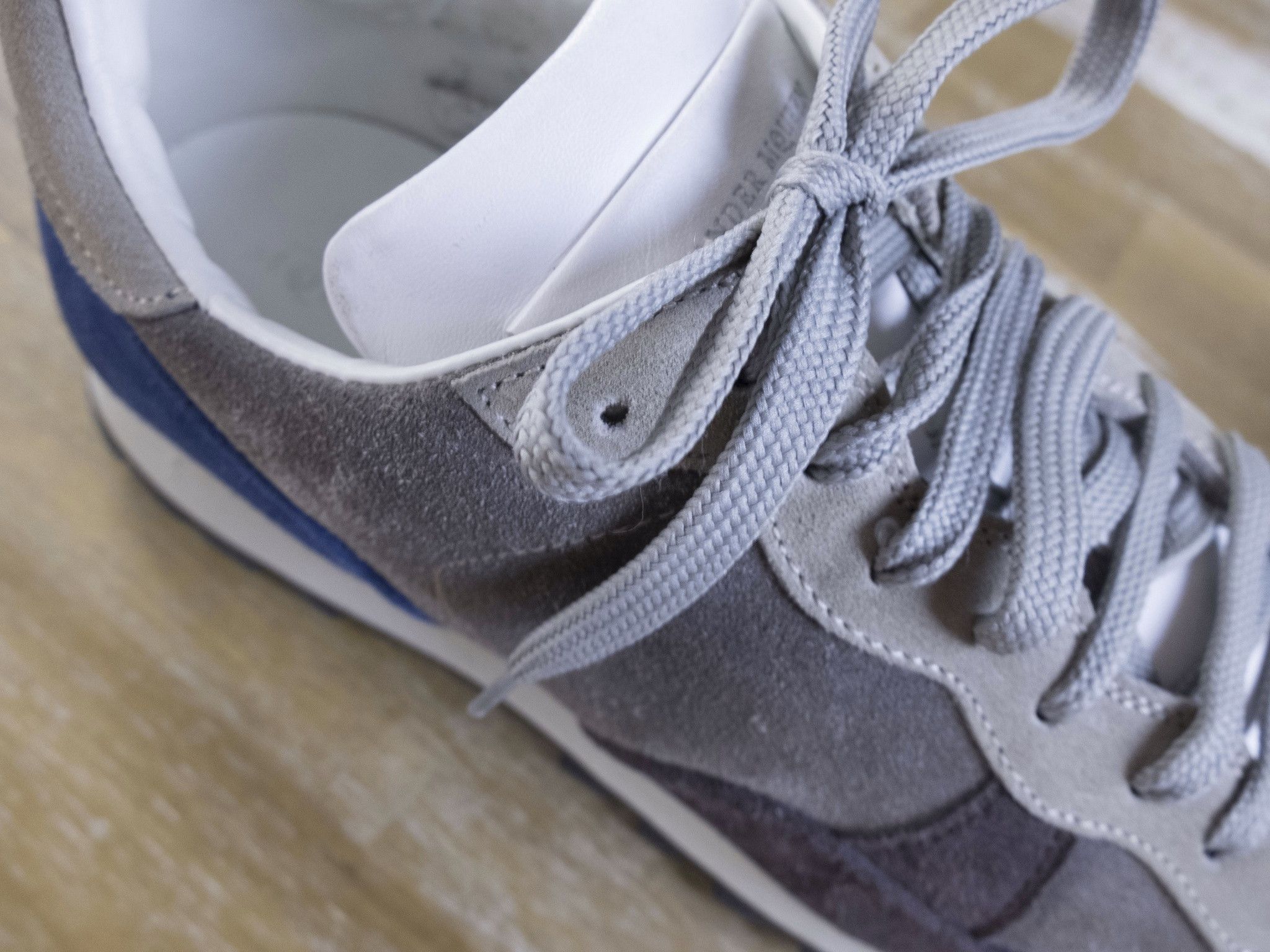 Alexander McQueen ALEXANDER MCQUEEN low suede sneakers - 8 US / 7 UK / 41 q Size US 8 / EU 41 - 4 Thumbnail
