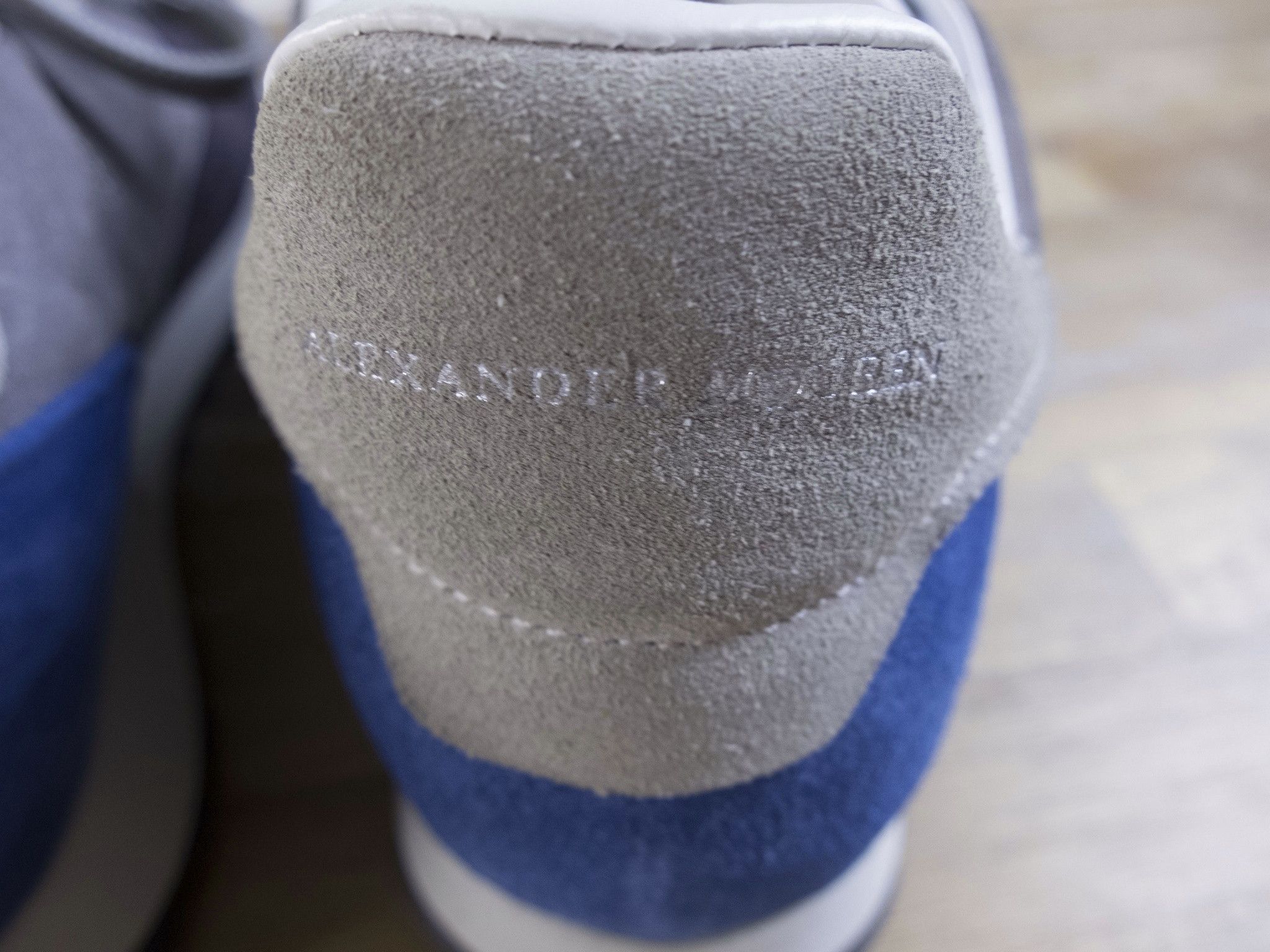 Alexander McQueen ALEXANDER MCQUEEN low suede sneakers - 8 US / 7 UK / 41 q Size US 8 / EU 41 - 7 Thumbnail