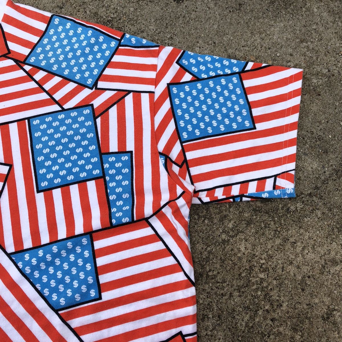 Japanese Brand × Joyrich × Vintage Rare Vintage Japanese Brand Joyrich USA Flag Dollar AOP Tee Size US XXL / EU 58 / 5 - 5 Thumbnail
