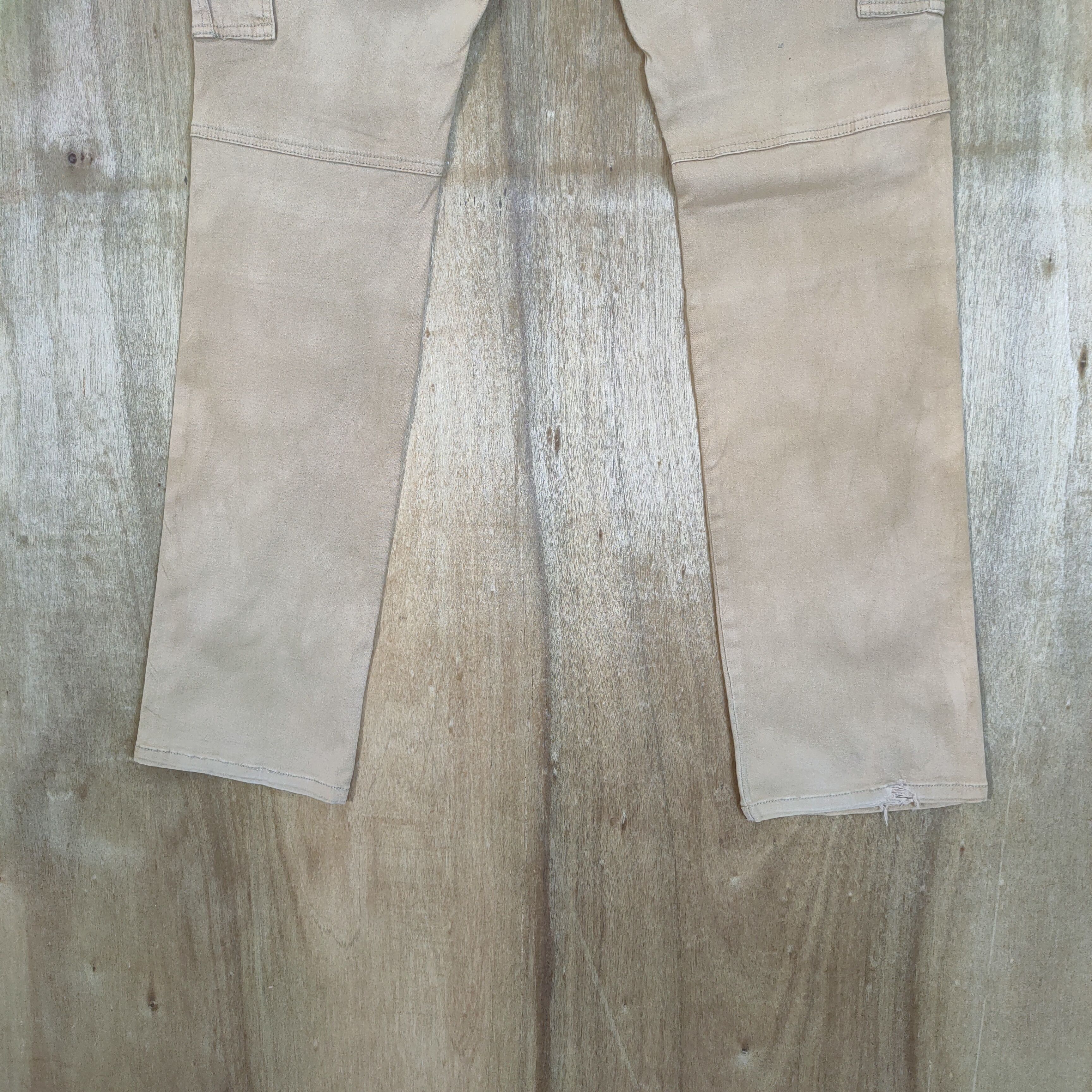 semanticdesign SEMANTIC DESIGN FADED MULTIPOCKET CARGO PANTS Size US 32 / EU 48 - 10 Thumbnail