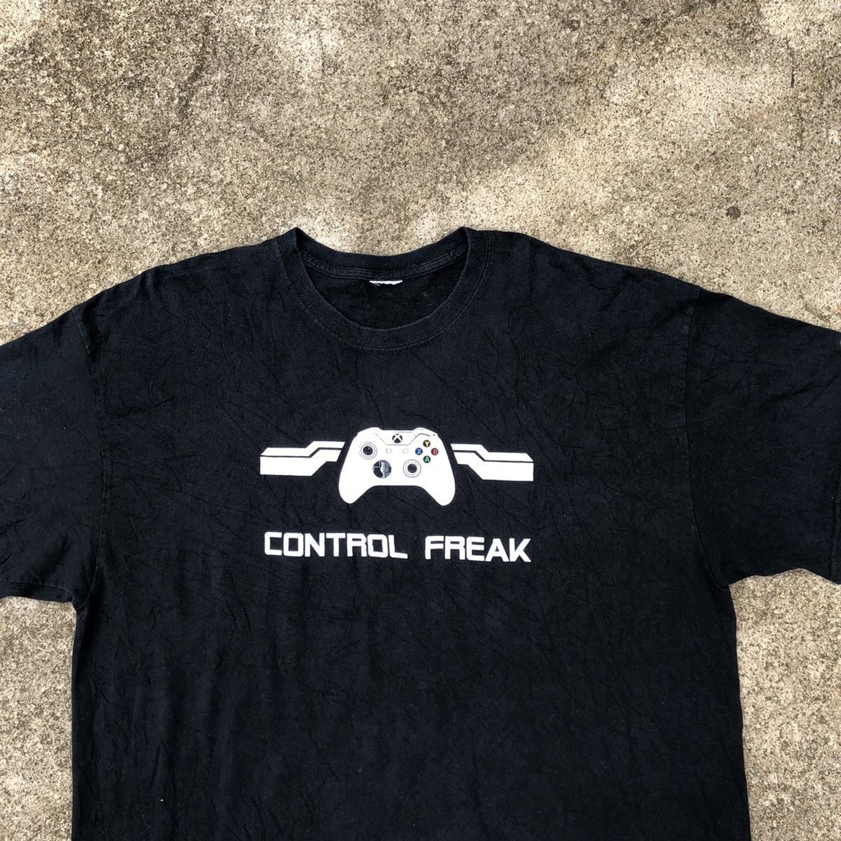 Vintage Rare Microsoft x Xbox One Control Freak Promo Game Tee Size US XL / EU 56 / 4 - 2 Thumbnail