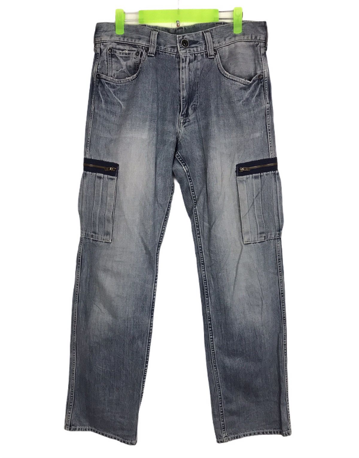 Levi's Vintage Clothing 90s Levi’s Strauss Cargo Distressed Denim Jeans Pants Size US 32 / EU 48 - 1 Thumbnail