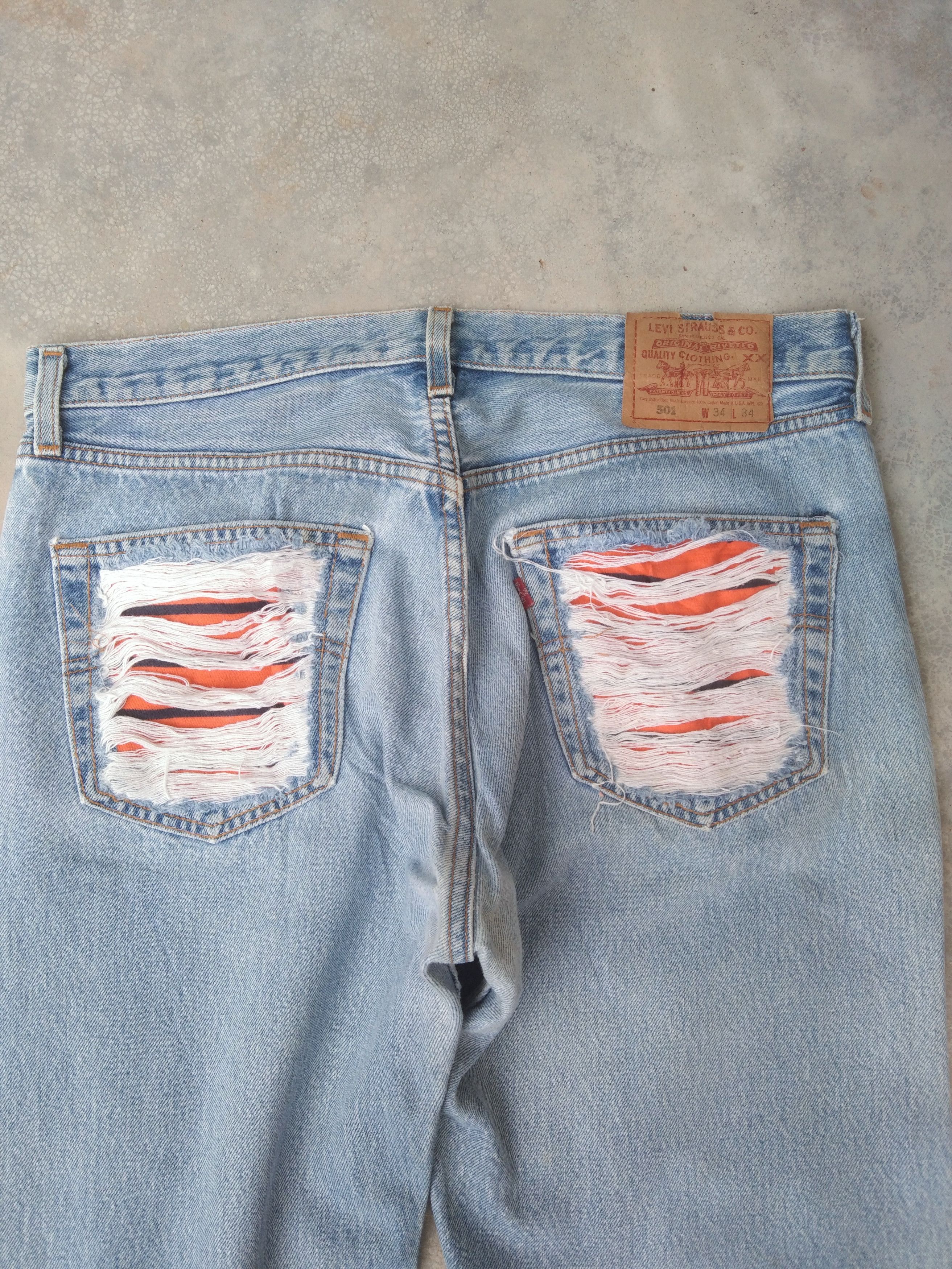 Levi's 90s Vintage Levis 501 Made In USA Distressed Jeans 34x34 Size US 34 / EU 50 - 5 Thumbnail