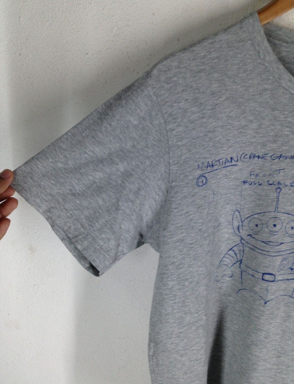 Disney × Uniqlo Uniqlo Disney Pixar t-shirt Size US L / EU 52-54 / 3 - 4 Thumbnail