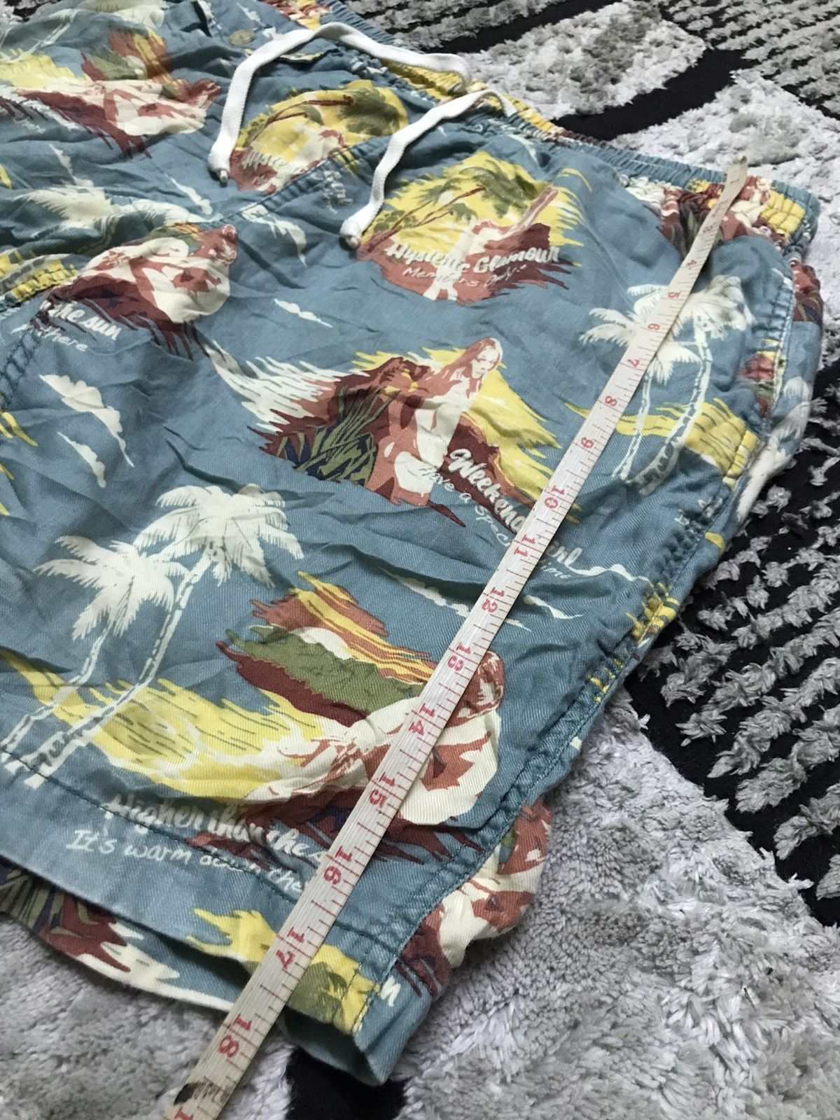Hysteric Glamour Hysteric glamour hawaiian distressed short pants Size US 30 / EU 46 - 9 Thumbnail