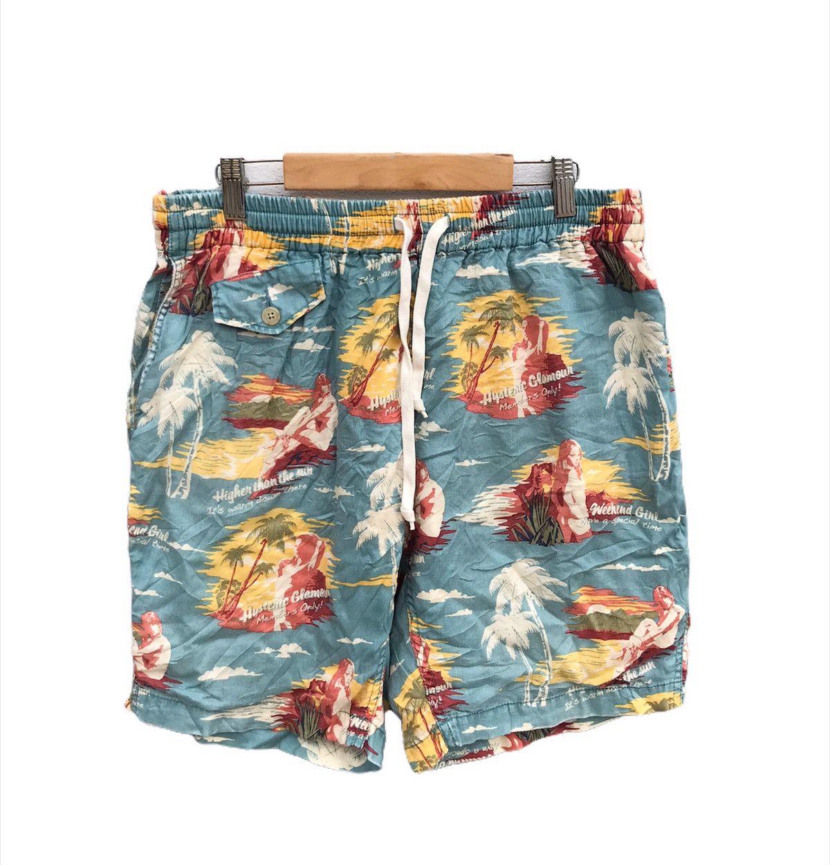 Hysteric Glamour Hysteric glamour hawaiian distressed short pants Size US 30 / EU 46 - 1 Thumbnail