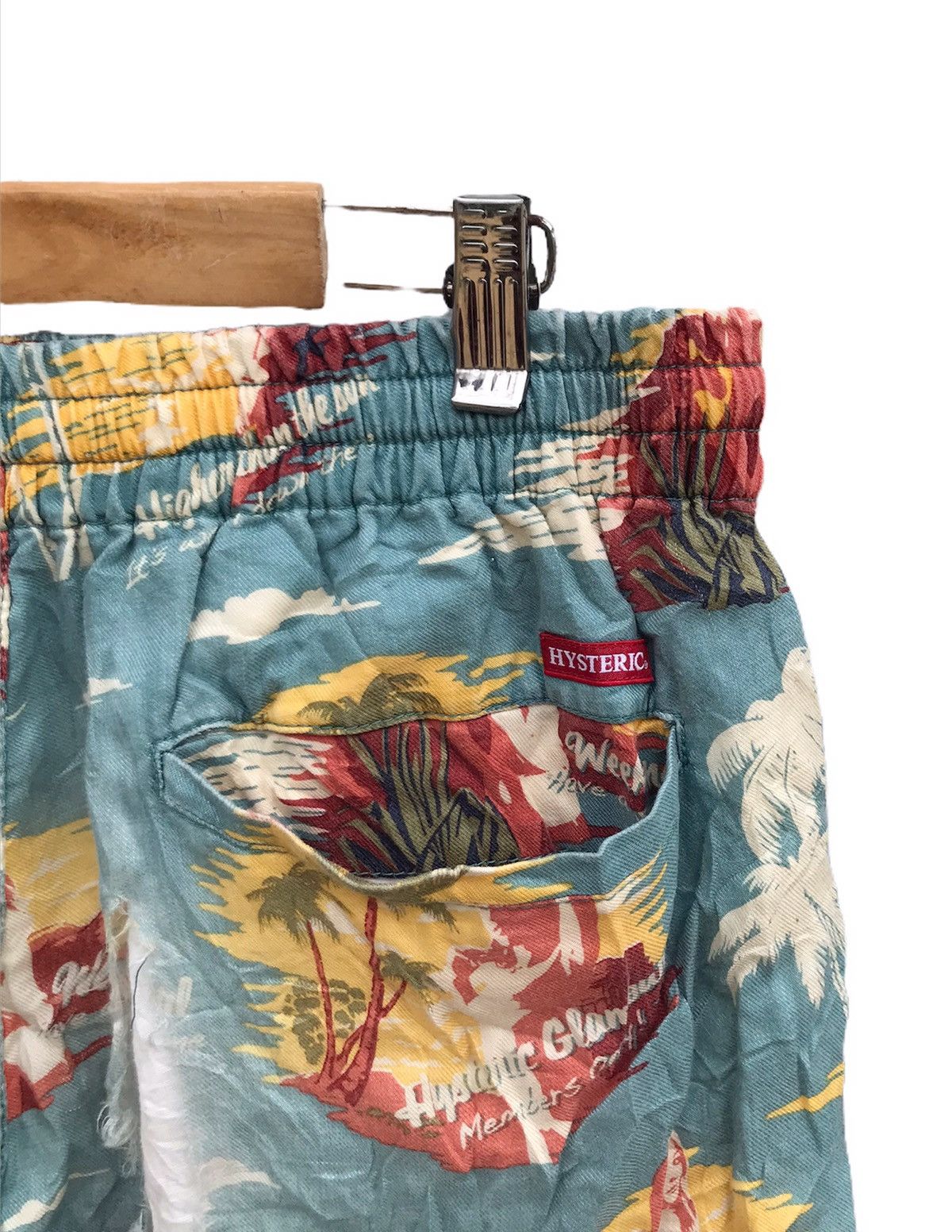 Hysteric Glamour Hysteric glamour hawaiian distressed short pants Size US 30 / EU 46 - 5 Thumbnail