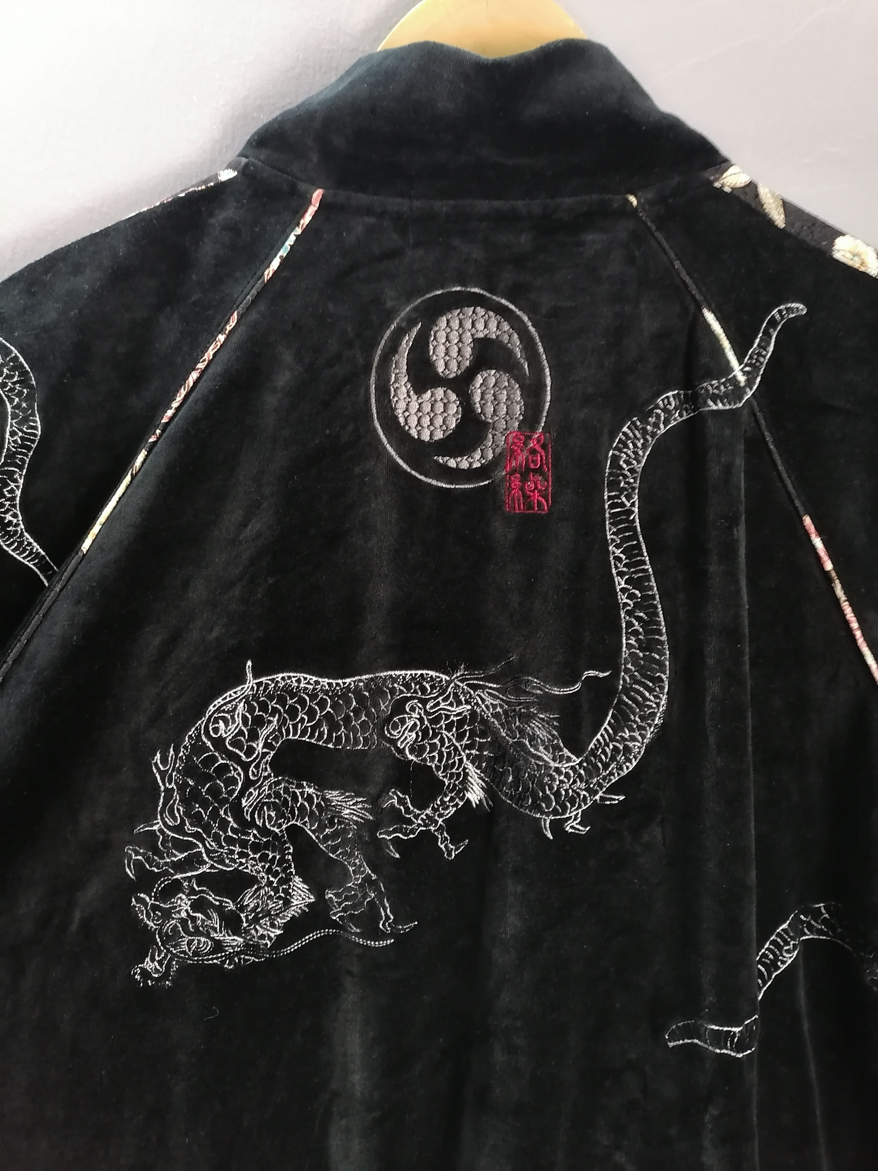 Japanese Brand 🔥Karakuri Generation Dragon Embroidery Velvet Jacket⚡ Size US XL / EU 56 / 4 - 11 Thumbnail