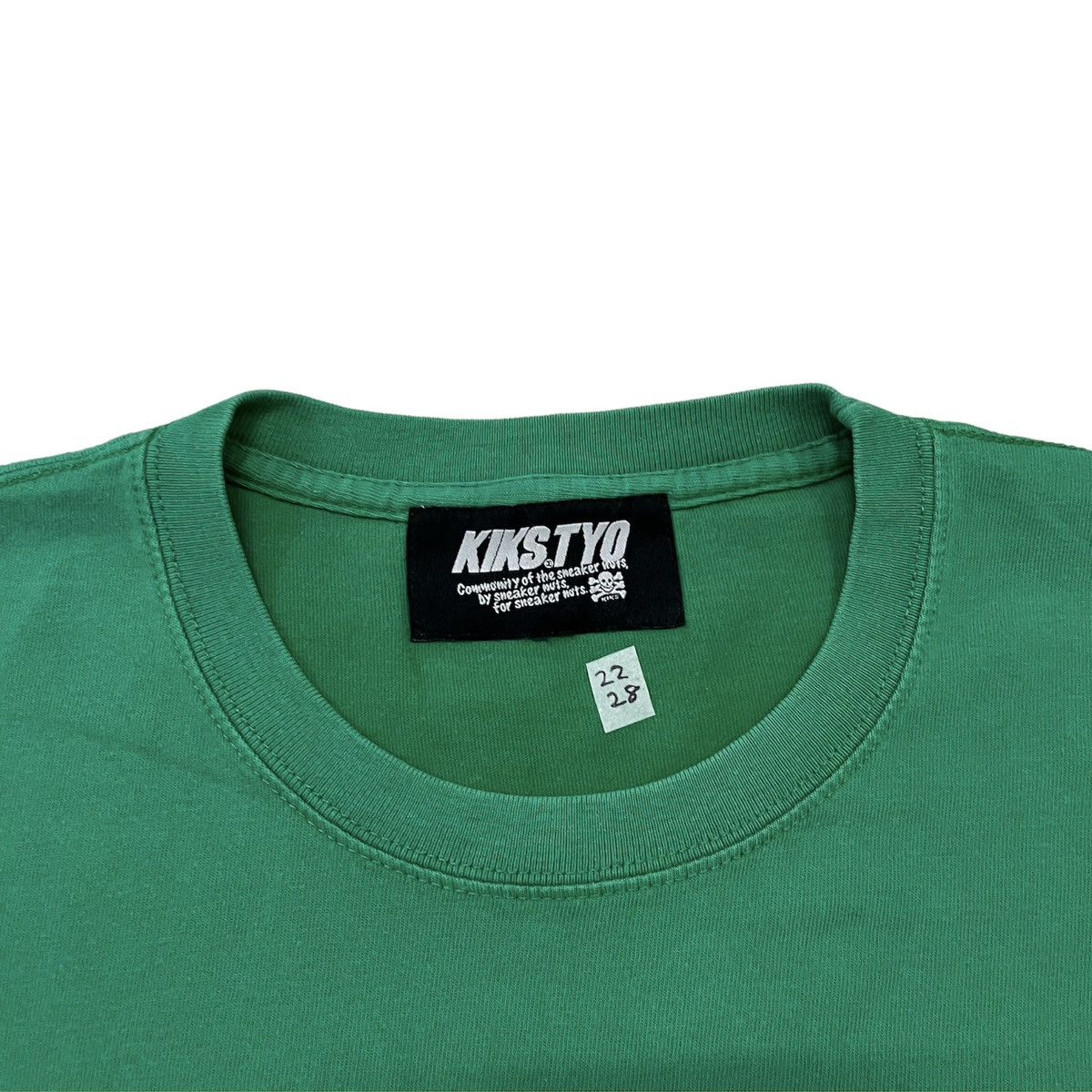 Japanese Brand × KIKS TYO Kiks Tyo Community Of The Sneaker Nuts with Big Logo Tee Size US L / EU 52-54 / 3 - 6 Thumbnail