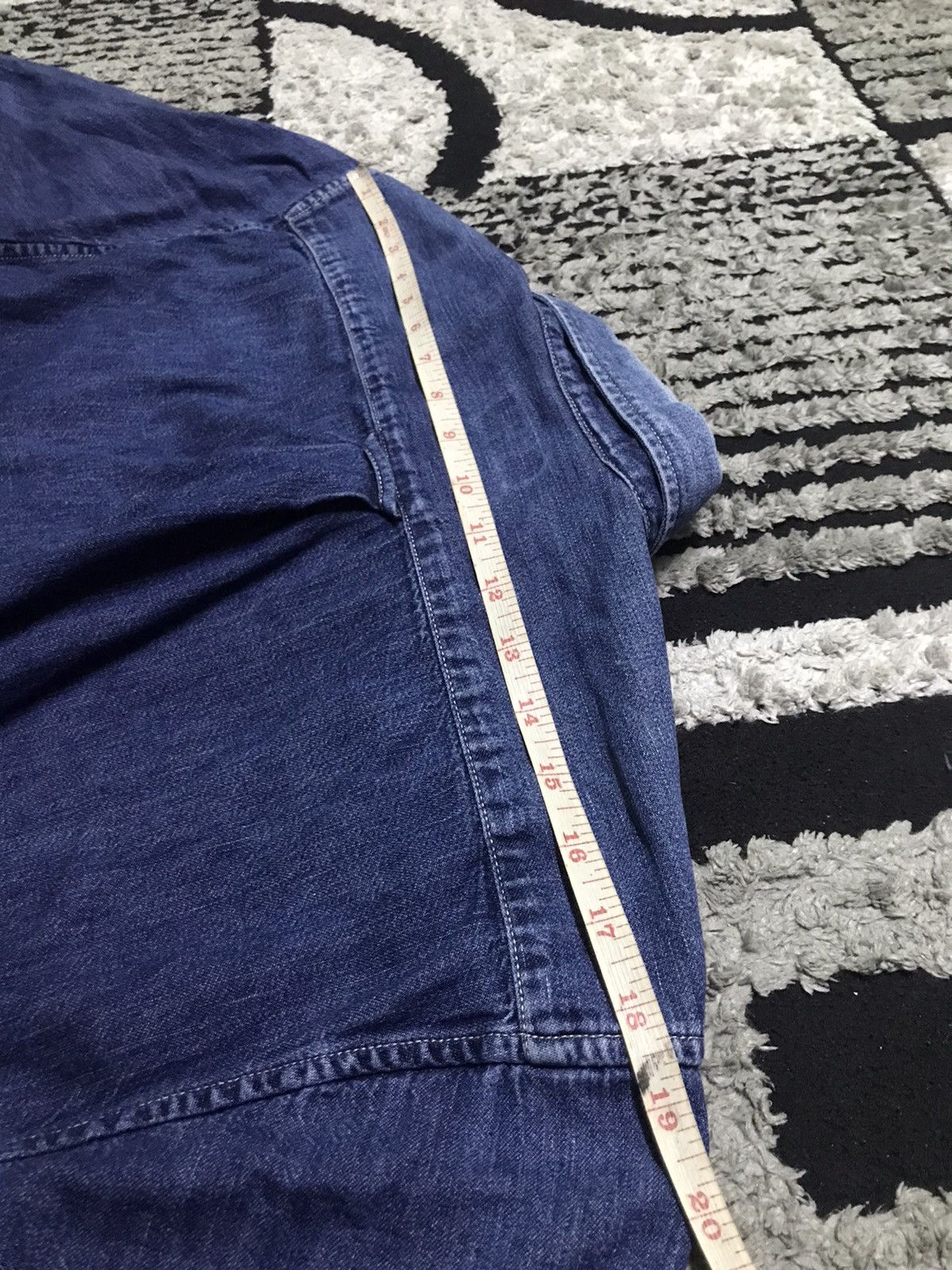 Uniqlo Vintage Uniqlo plain dark blue denim shirts Size US M / EU 48-50 / 2 - 8 Thumbnail