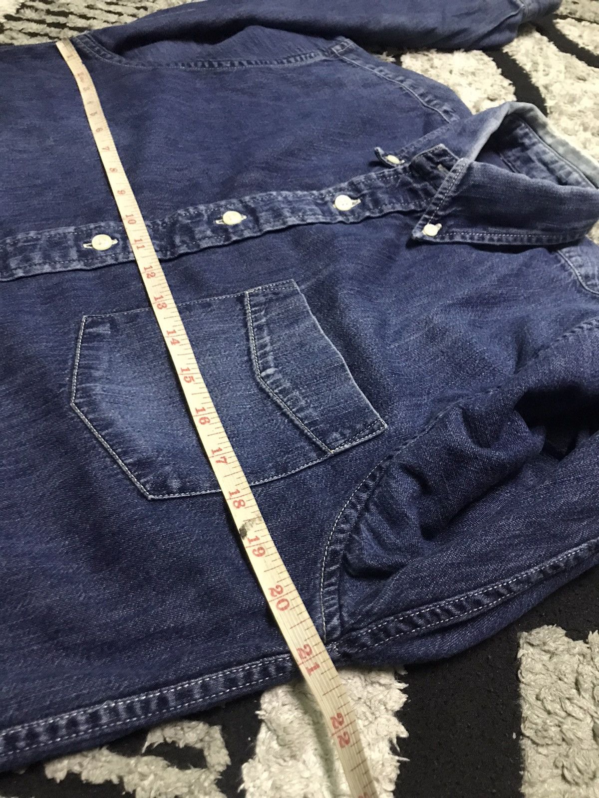 Uniqlo Vintage Uniqlo plain dark blue denim shirts Size US M / EU 48-50 / 2 - 6 Thumbnail