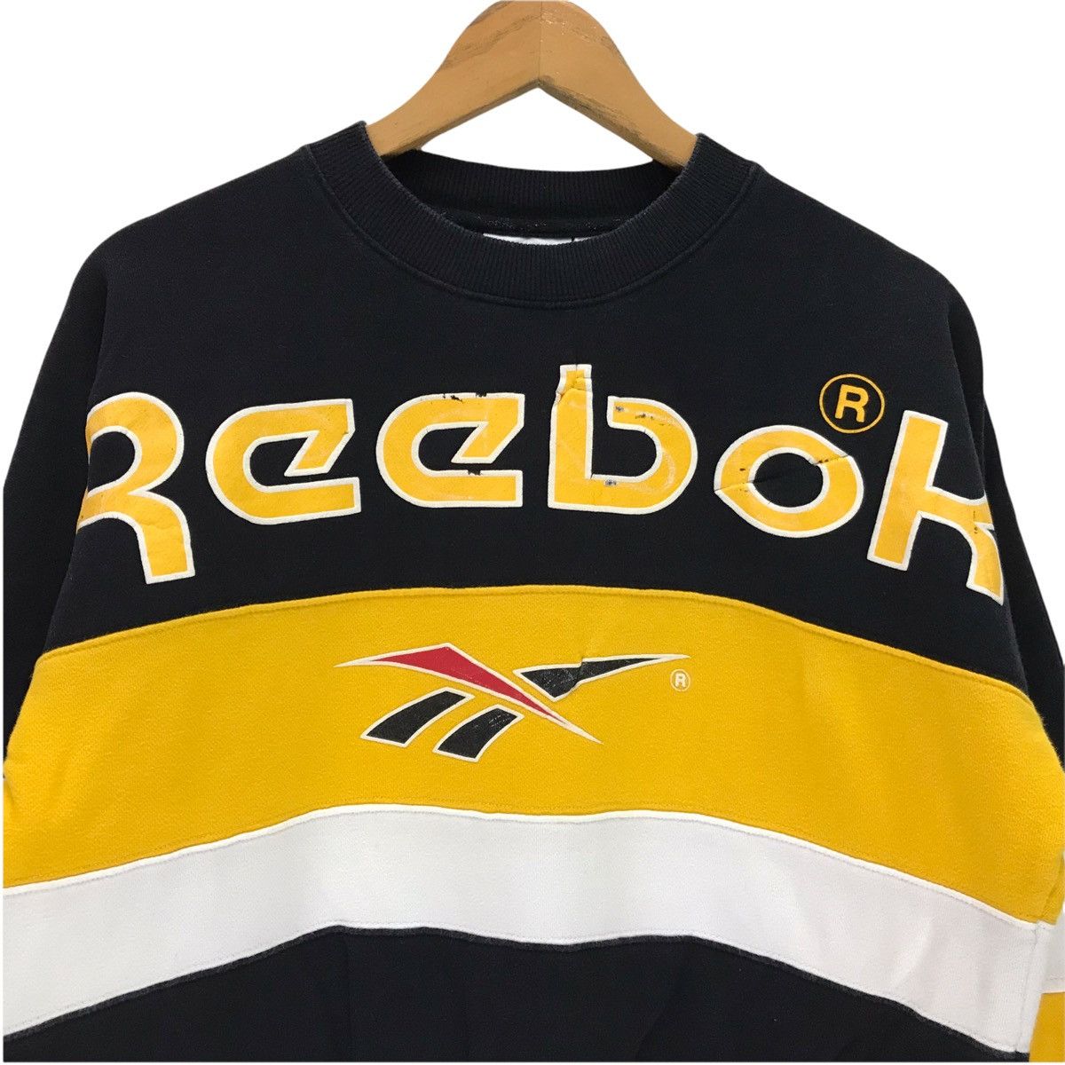 Japanese Brand × Reebok Vintage Reebok Big Logo Colour Blog Size US S / EU 44-46 / 1 - 2 Thumbnail