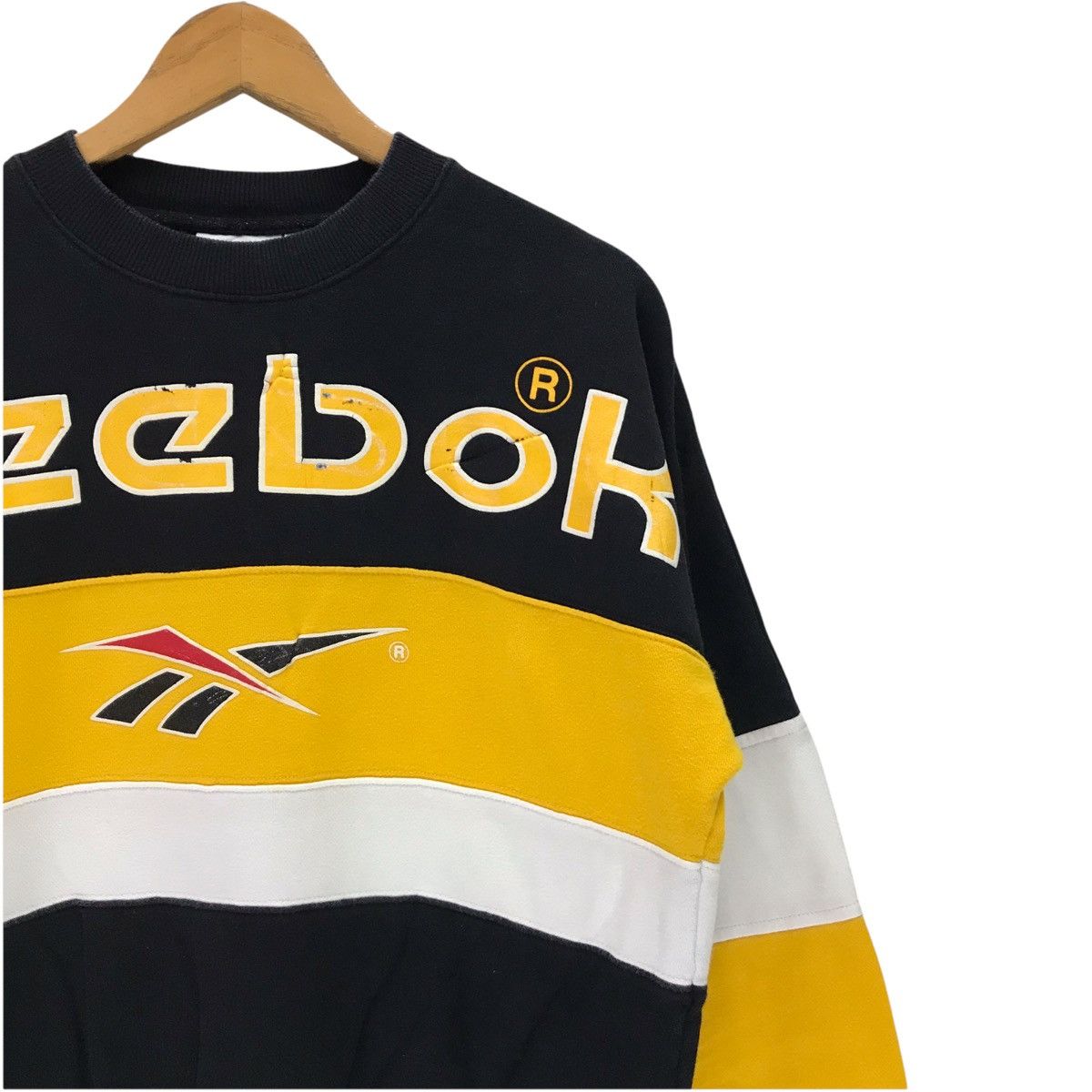 Japanese Brand × Reebok Vintage Reebok Big Logo Colour Blog Size US S / EU 44-46 / 1 - 3 Thumbnail