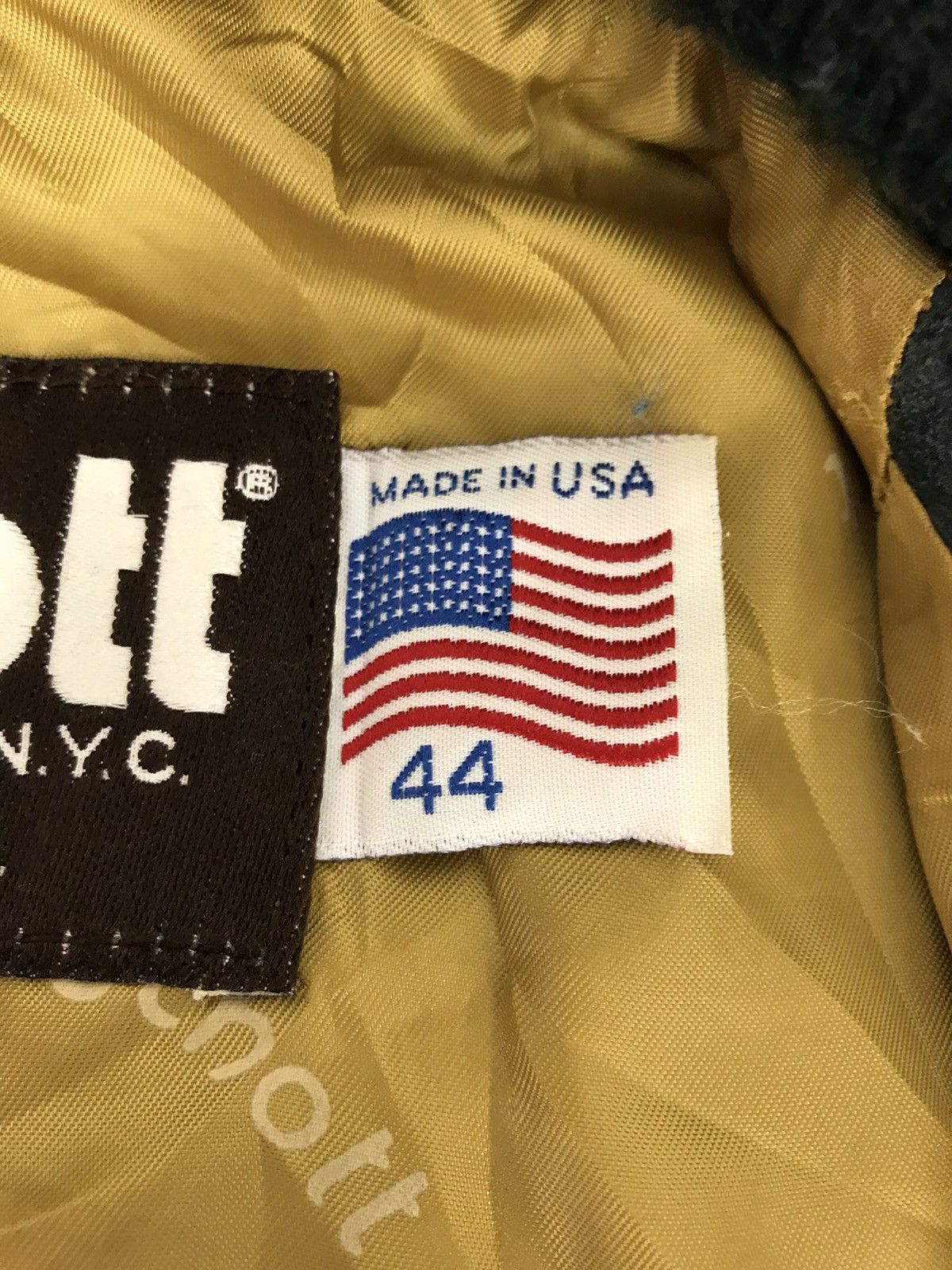 Schott 80s 90s Bomber Schott Nyc Heavy Leather USA Size US M / EU 48-50 / 2 - 6 Thumbnail
