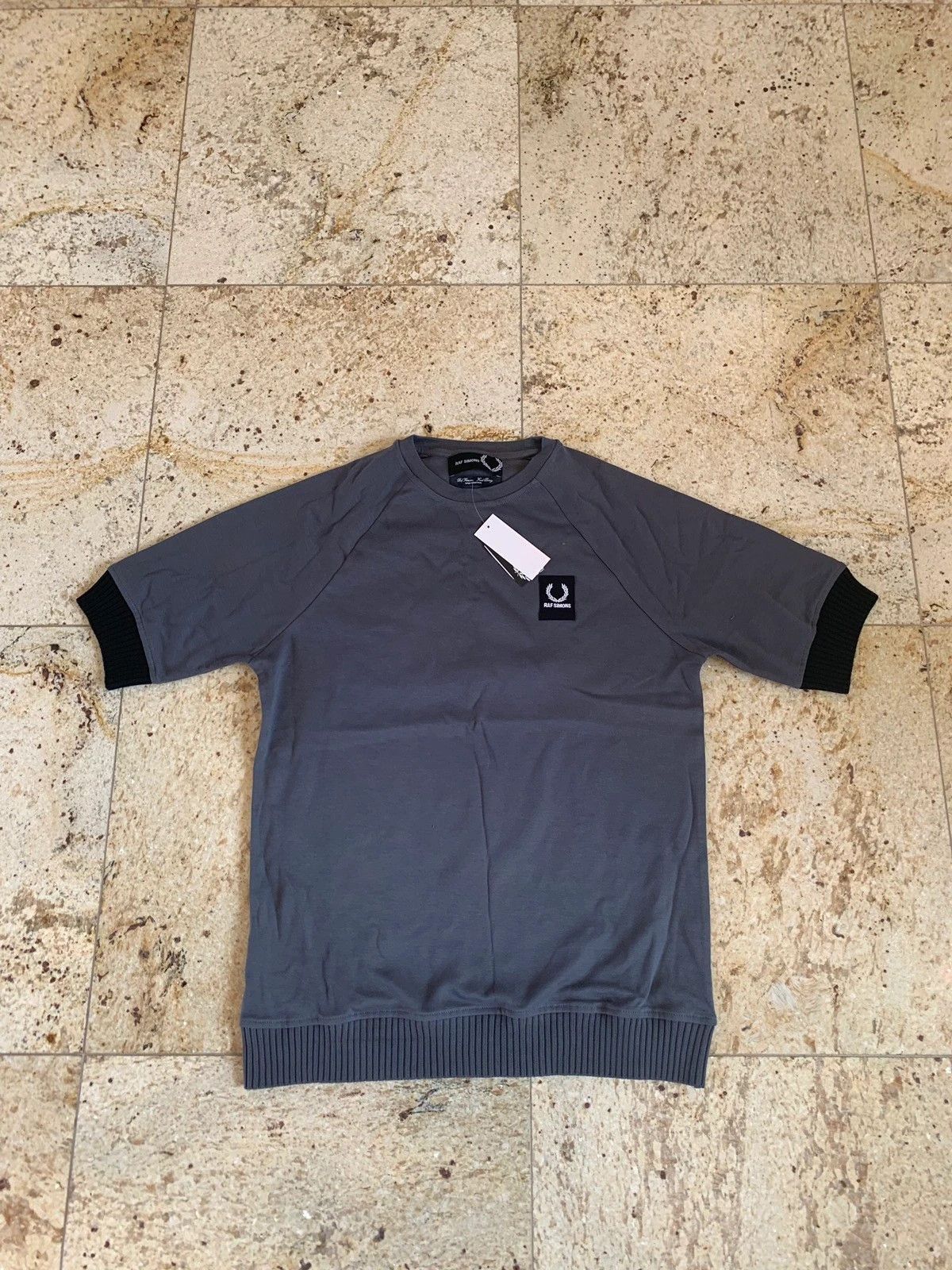Fred Perry × Raf Simons Grey Raglan Tee, SS Size US M / EU 48-50 / 2 - 2 Thumbnail